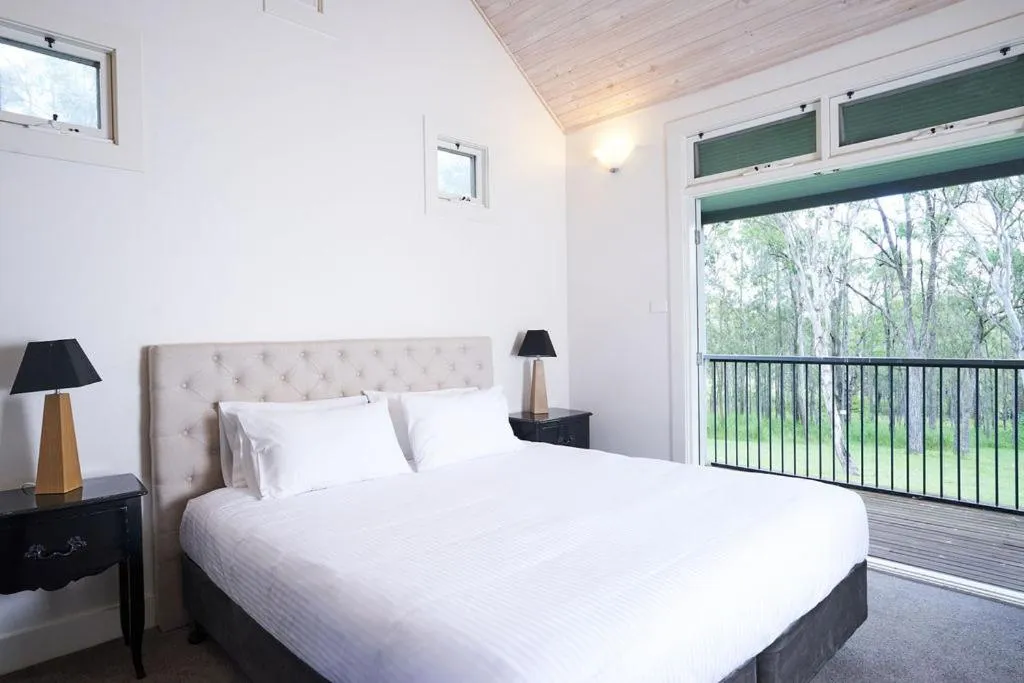 Bedroom, Bed in Wandin Valley Estate