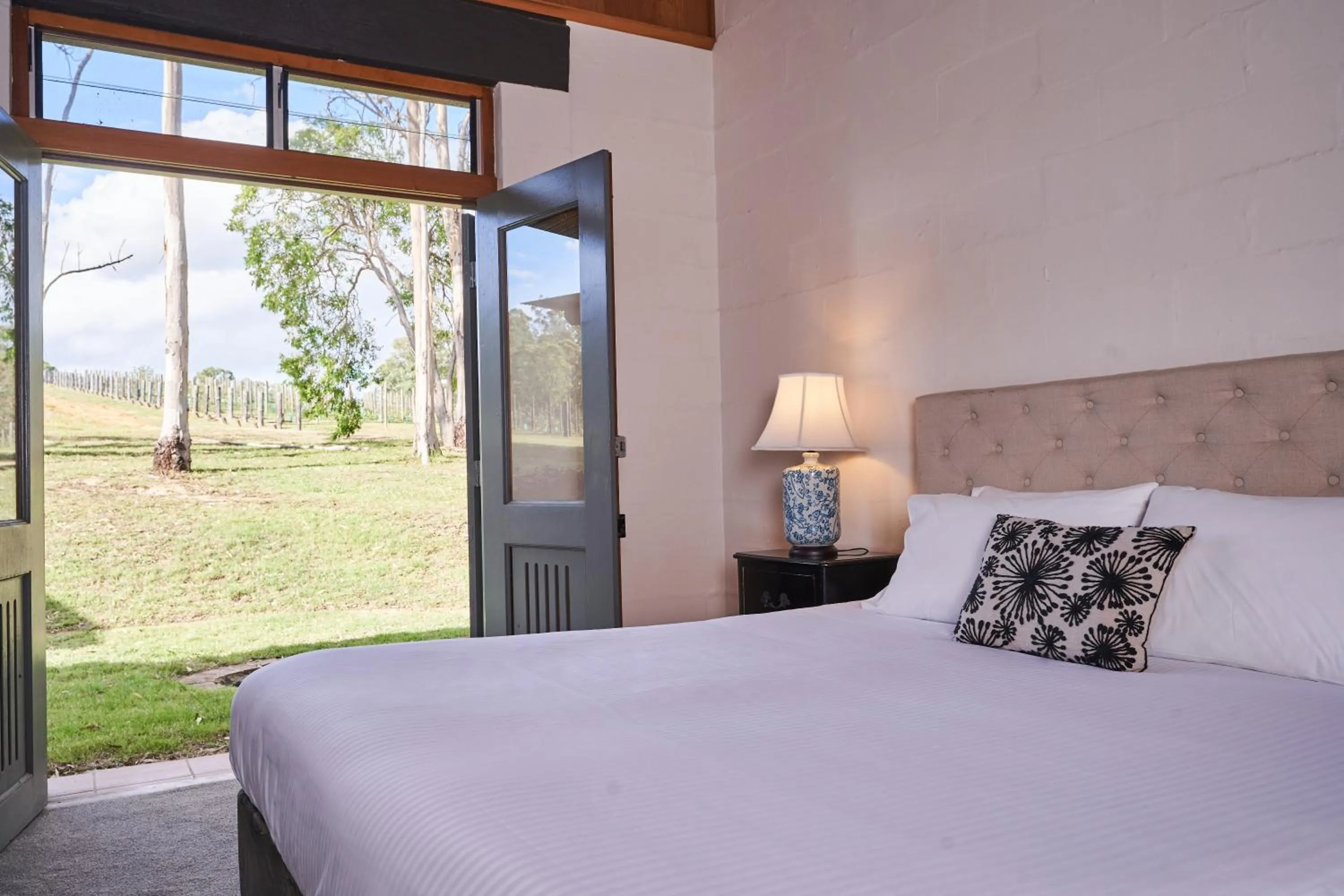 Bedroom, Bed in Wandin Valley Estate