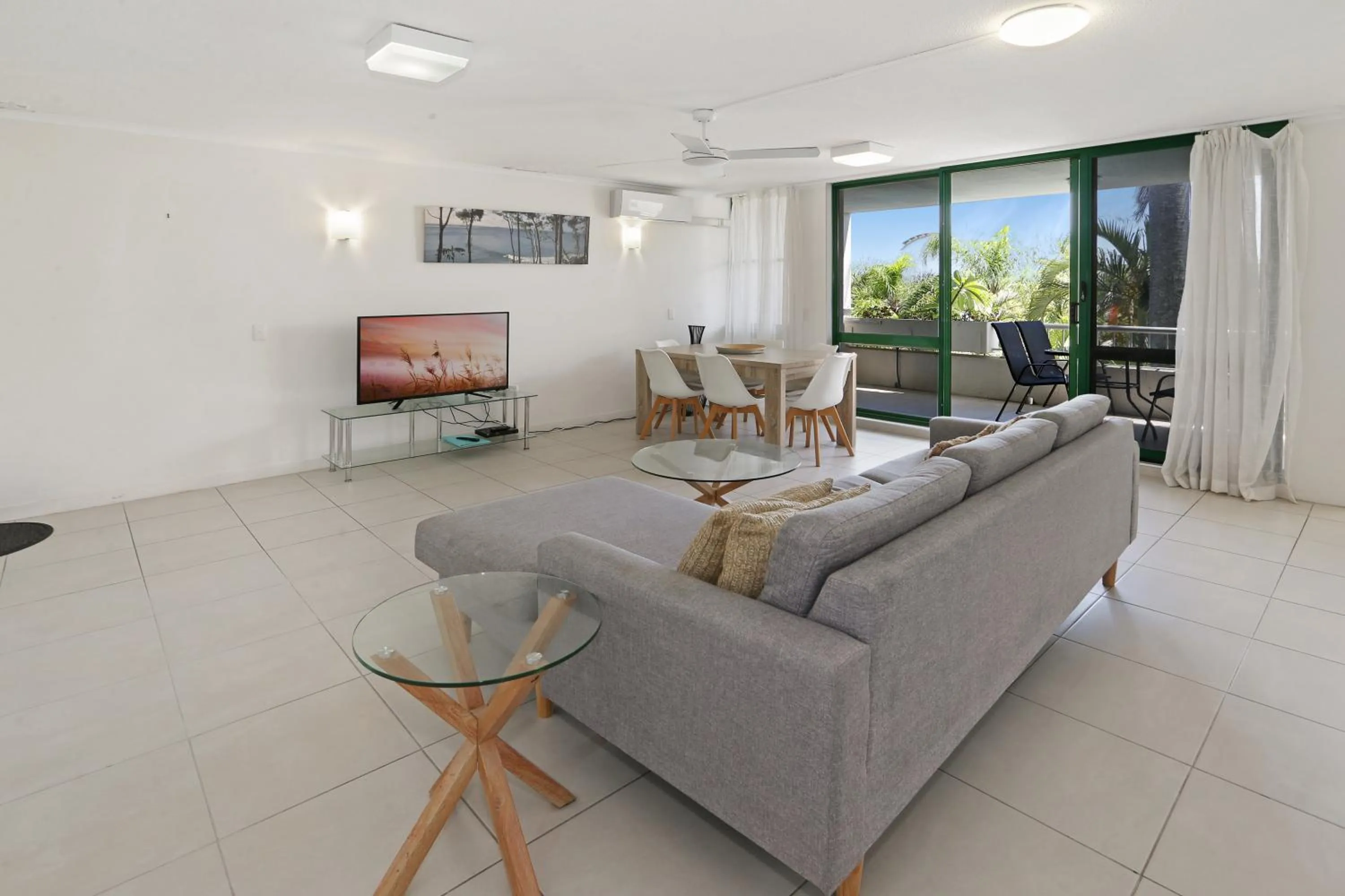 Living room in Headland Gardens Holiday Apartments