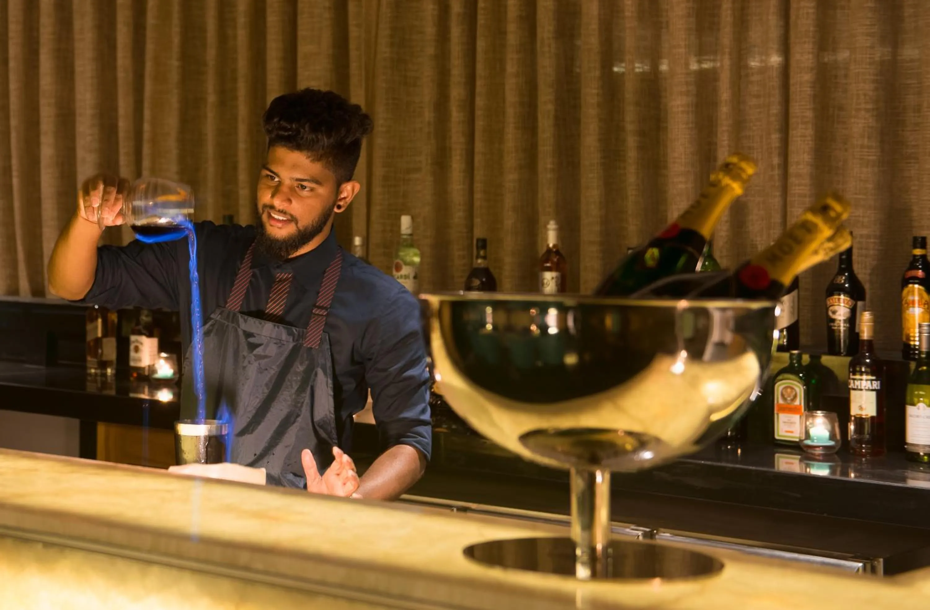 Lounge or bar in Azaya Beach Resort Goa