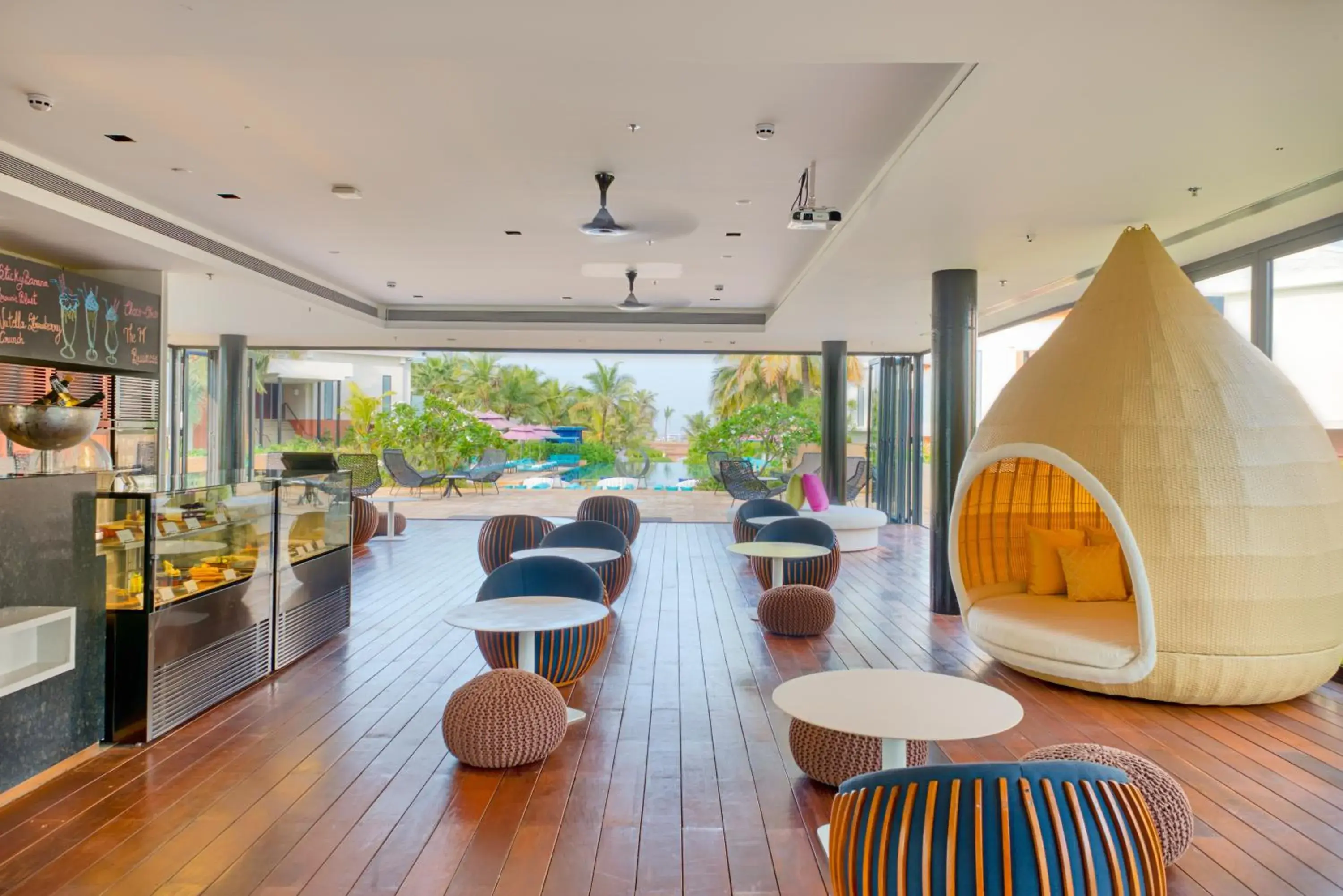 Restaurant/places to eat in Azaya Beach Resort Goa Restaurant/places to eat in Azaya Beach Resort Goa