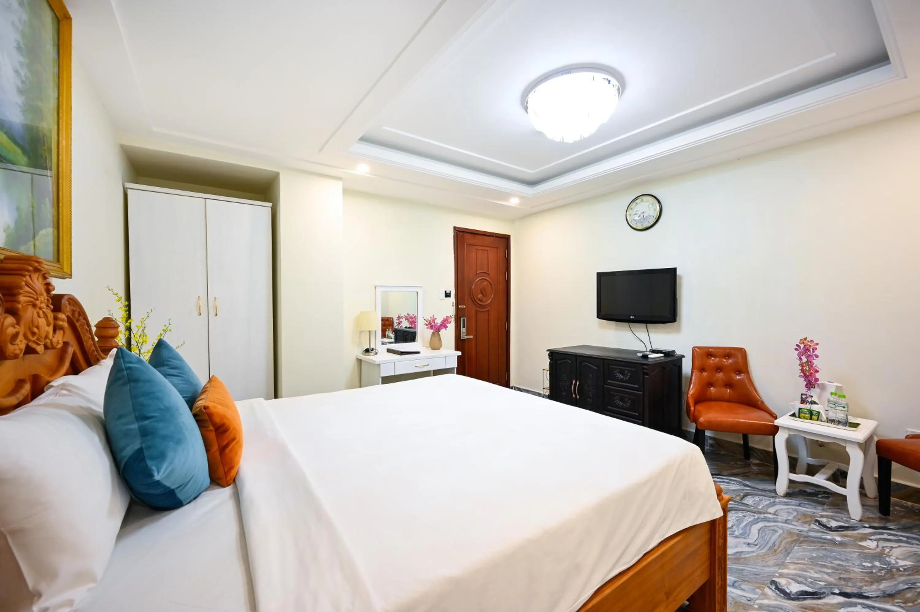 Bed in Nicecy Saigon Hotel