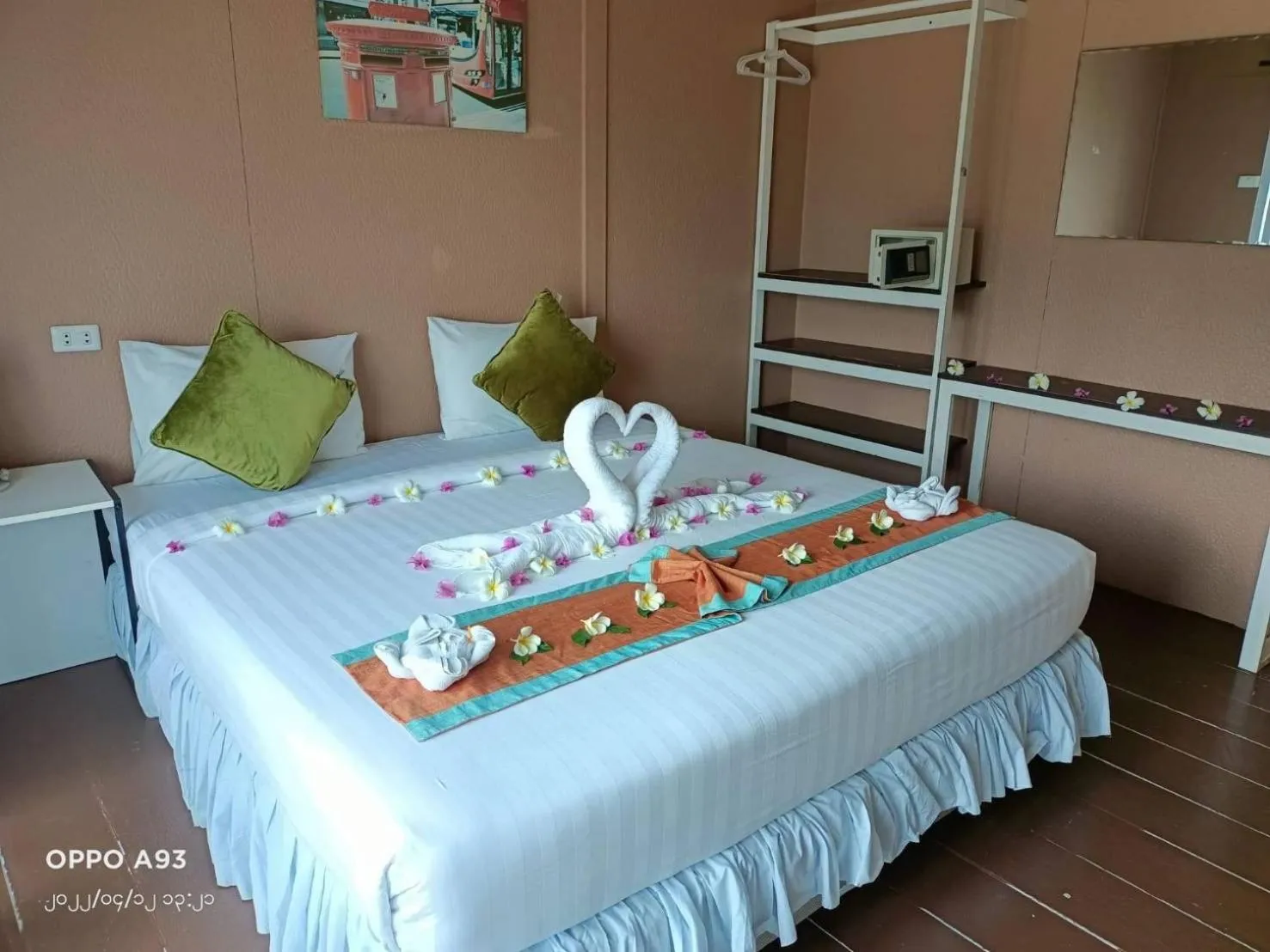 Photo of the whole room, Bed in Uphill Cottage