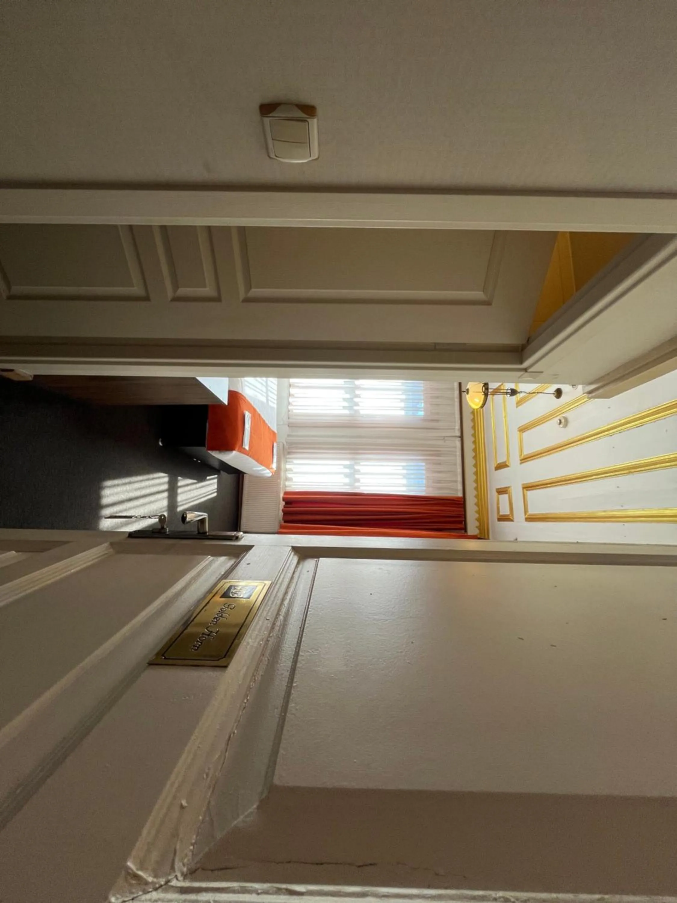 Le Safran Suite Hotel