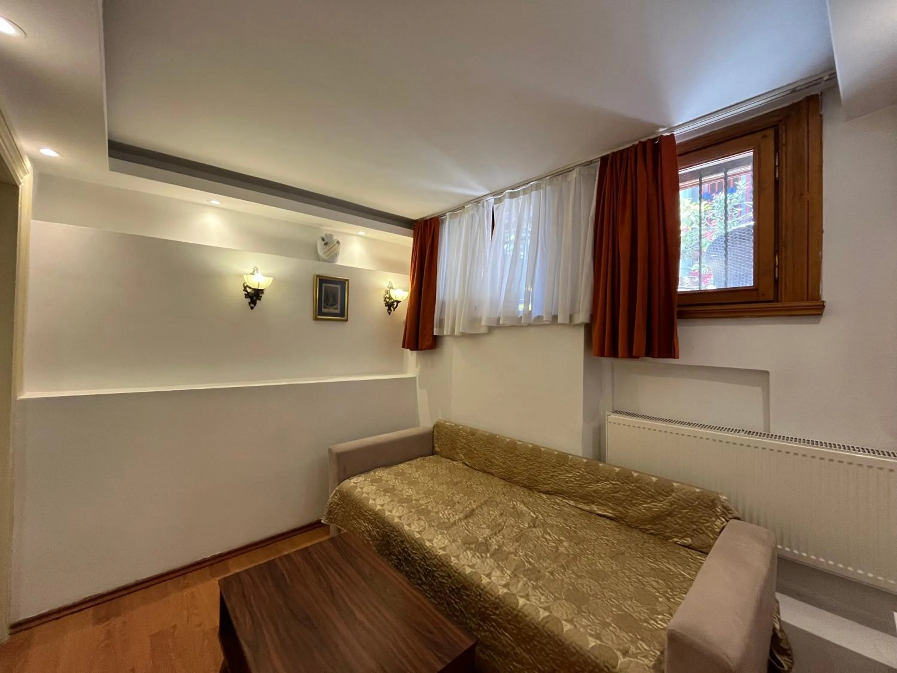 Le Safran Suite Hotel