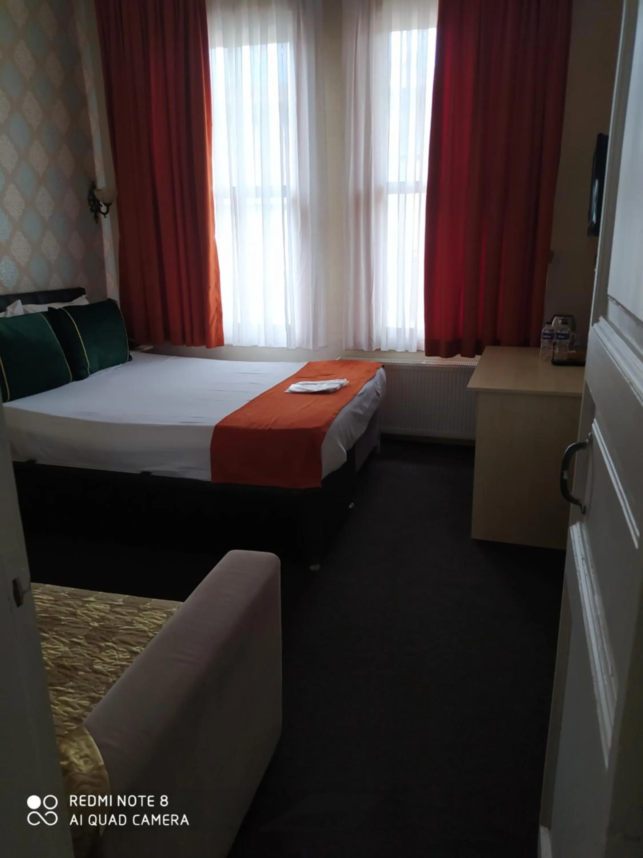 Photo of the whole room, Bed in Le Safran Suite Hotel