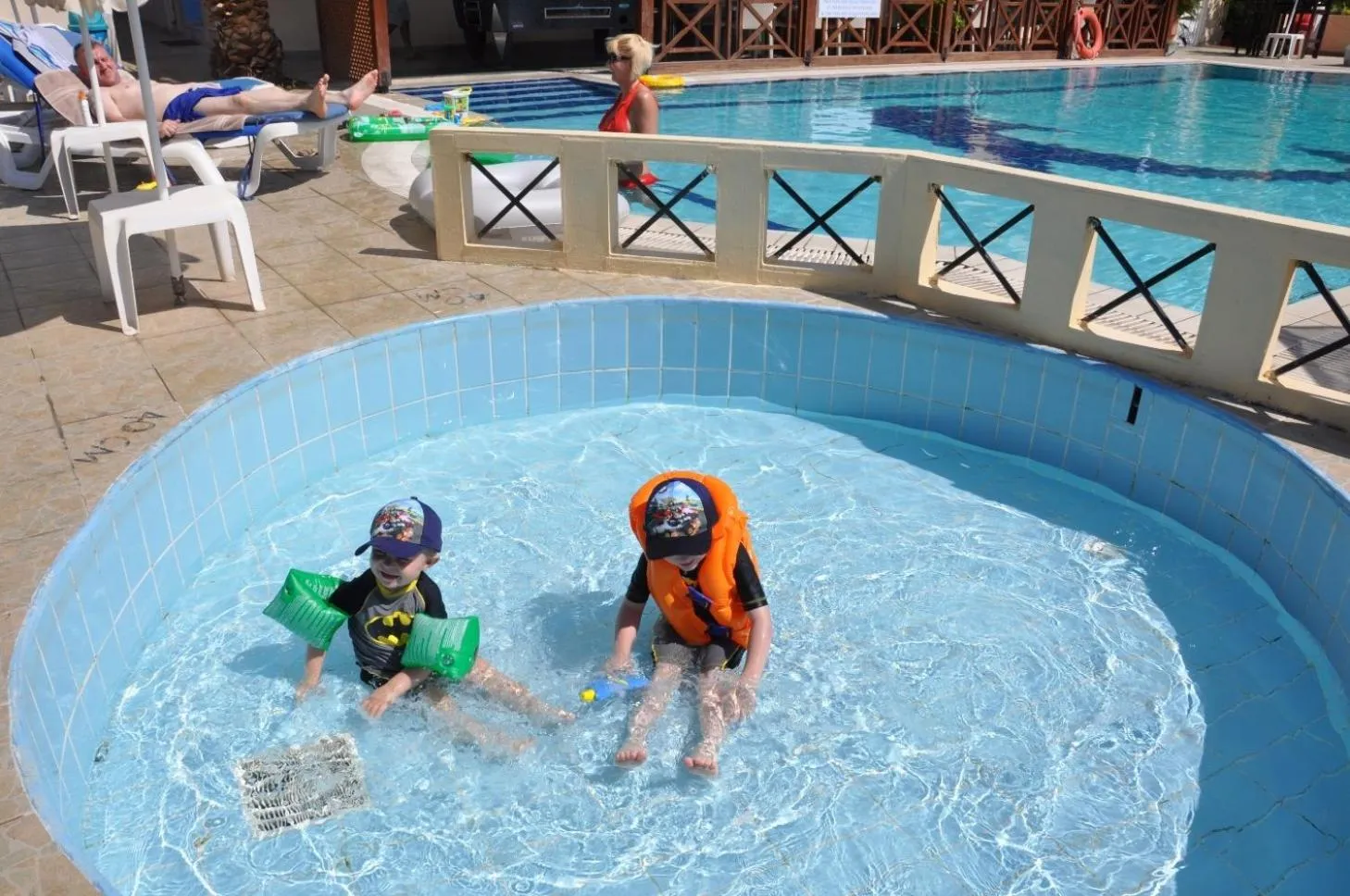 People in Summer Memories Aparthotel