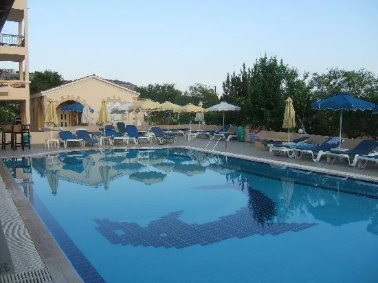 Swimming pool in Summer Memories Aparthotel