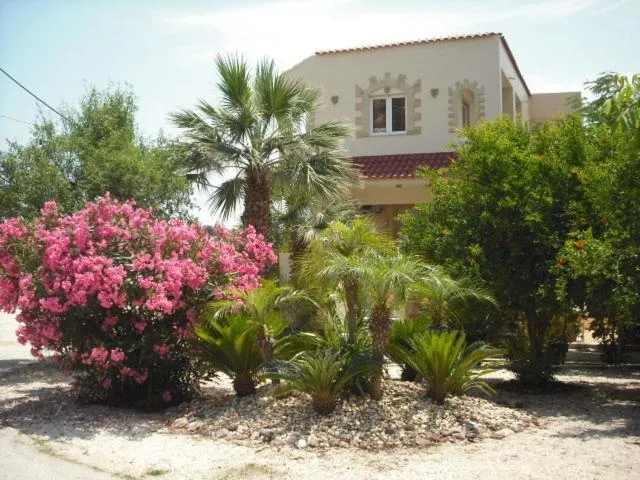 Facade/entrance in Summer Memories Aparthotel