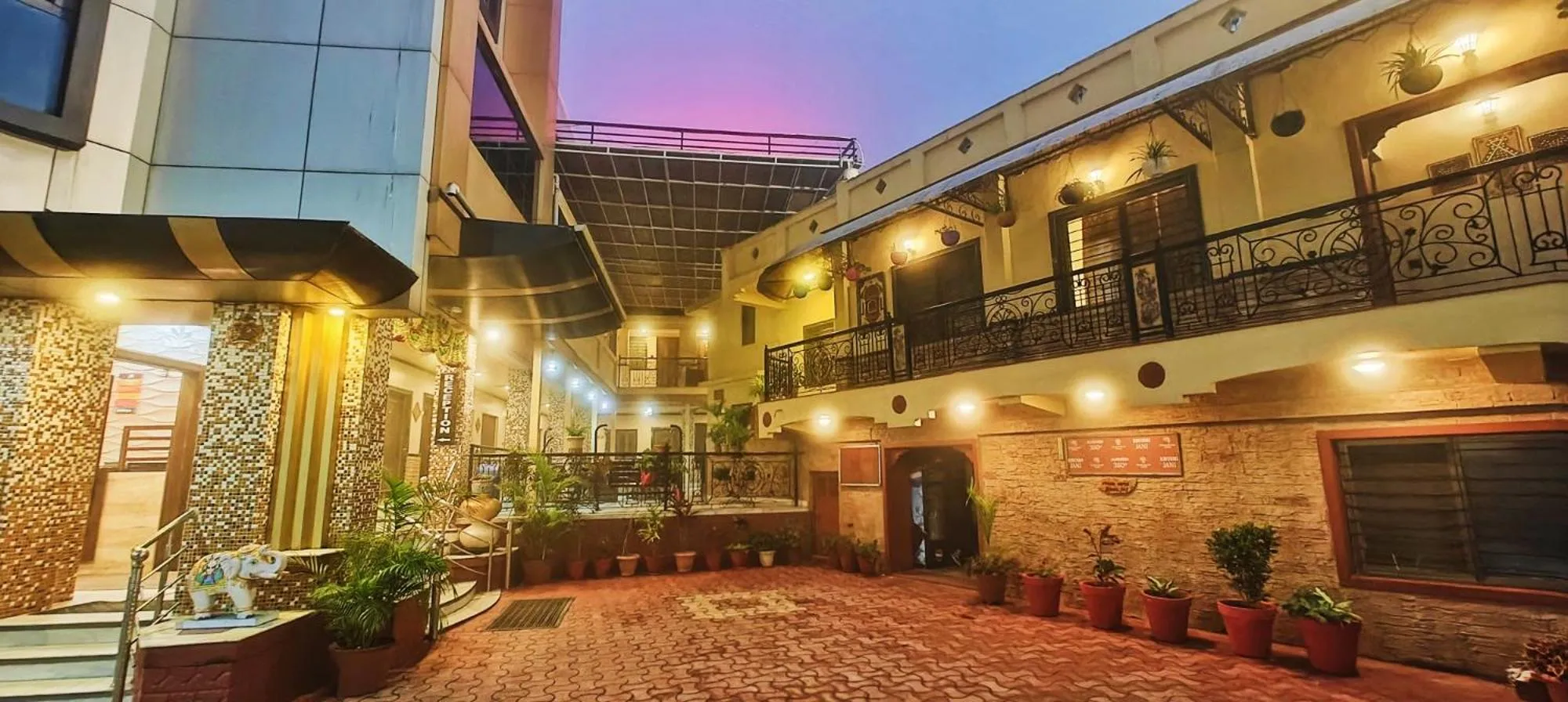 Hotel Saraswati
