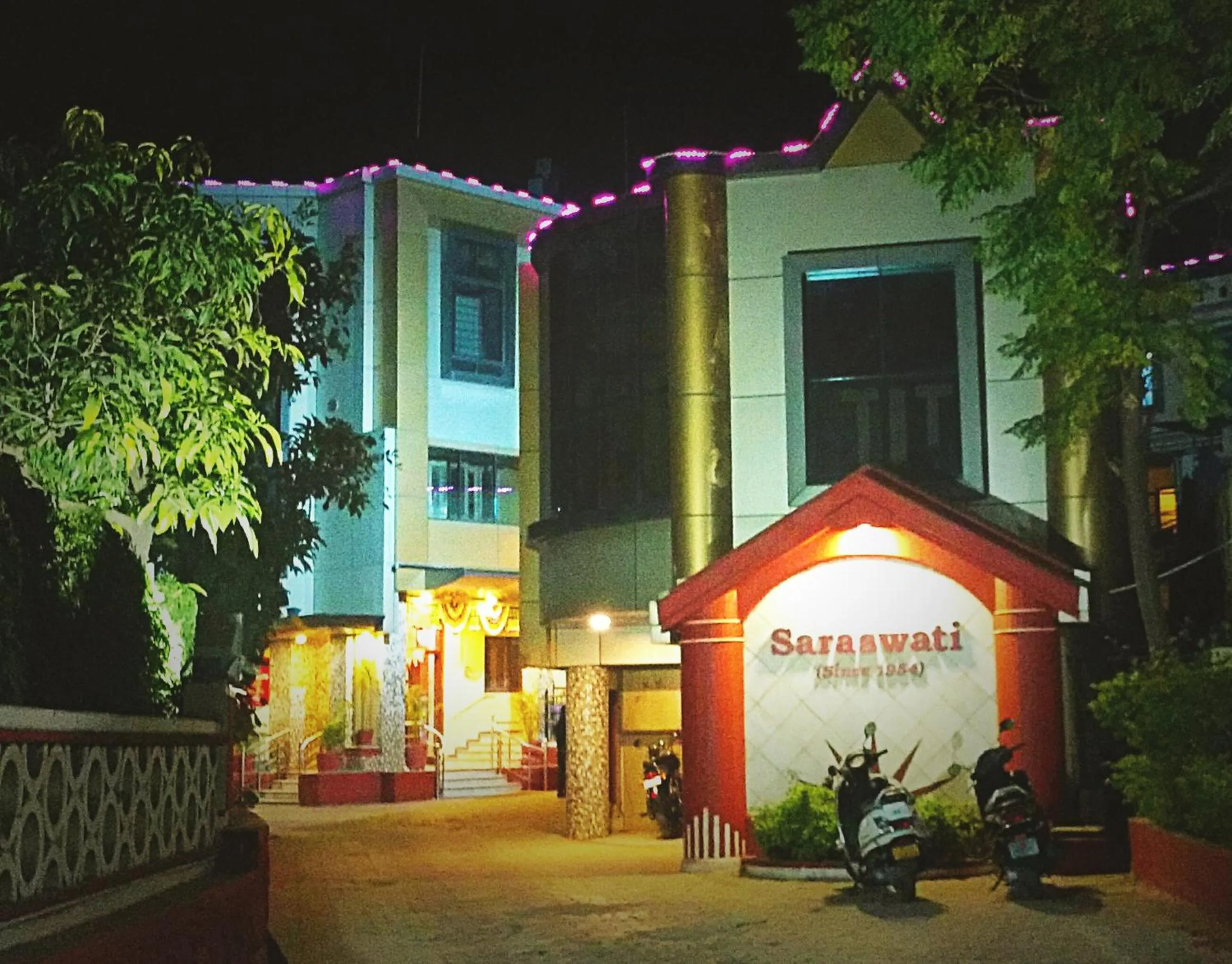 Facade/entrance in Hotel Saraswati