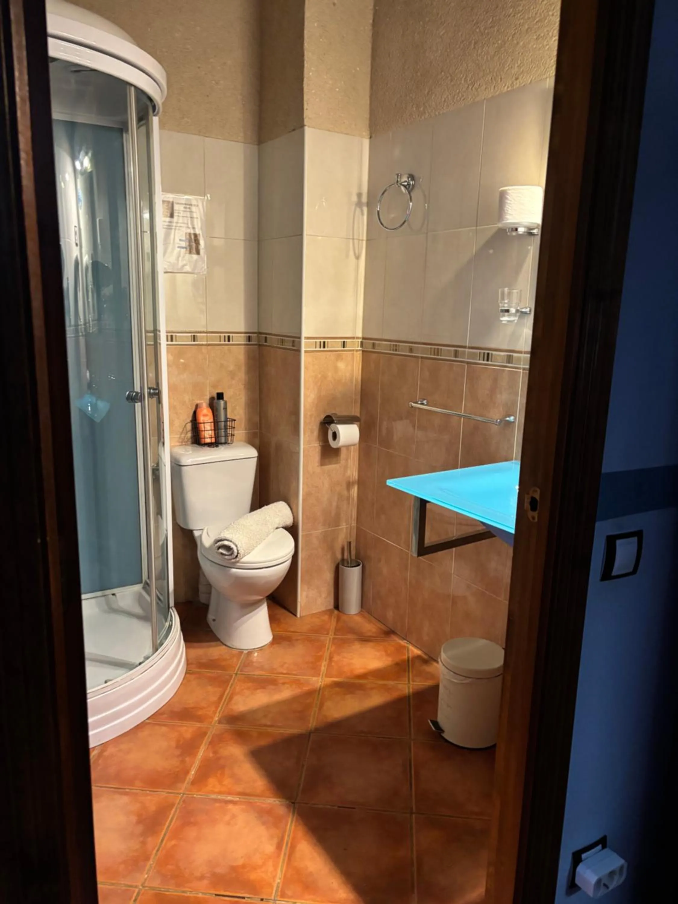 Shower in Hotel Casa de la Fuente