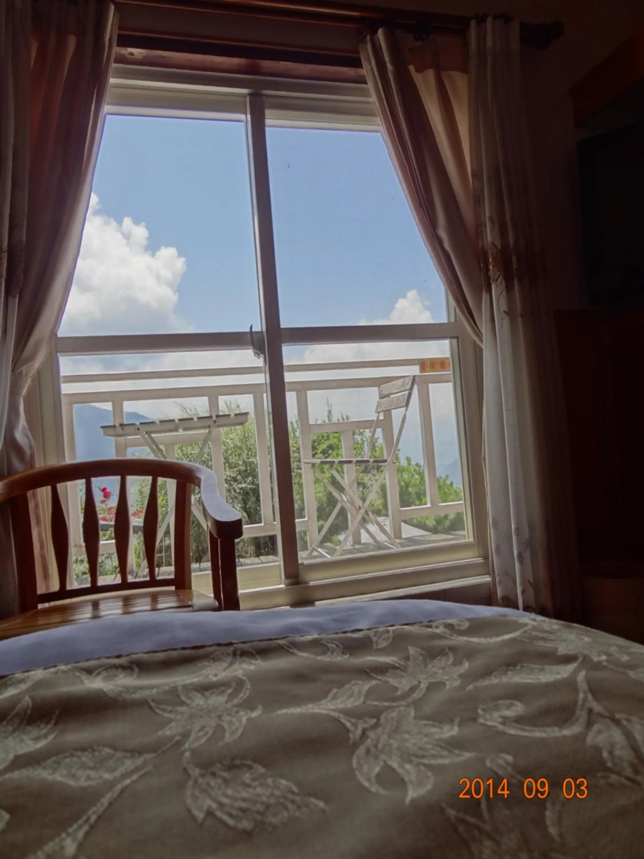 Bed in Shan Shui-Yuan Vege Guest House