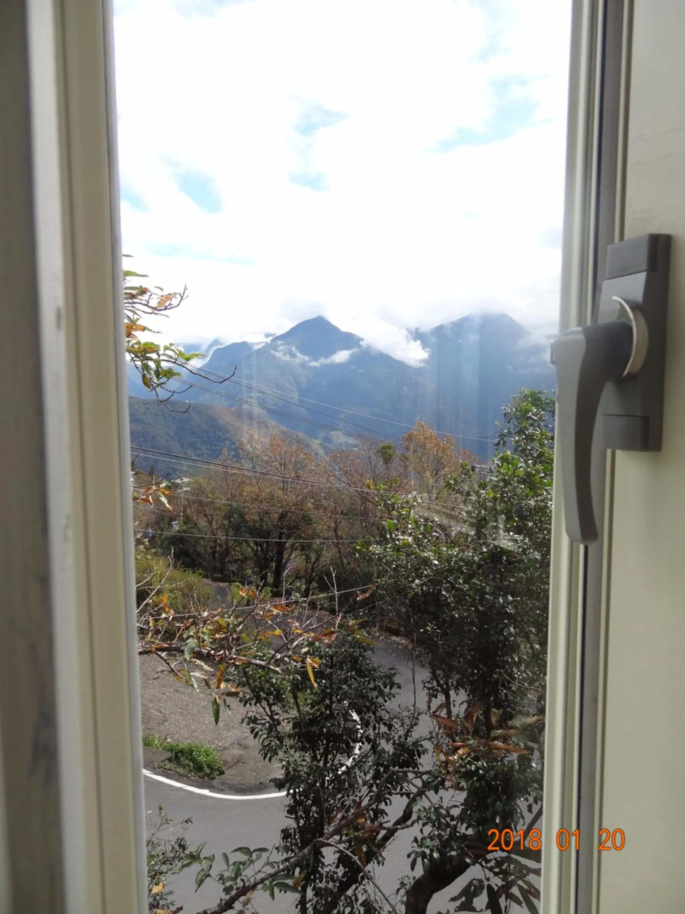 Mountain view in Shan Shui-Yuan Vege Guest House