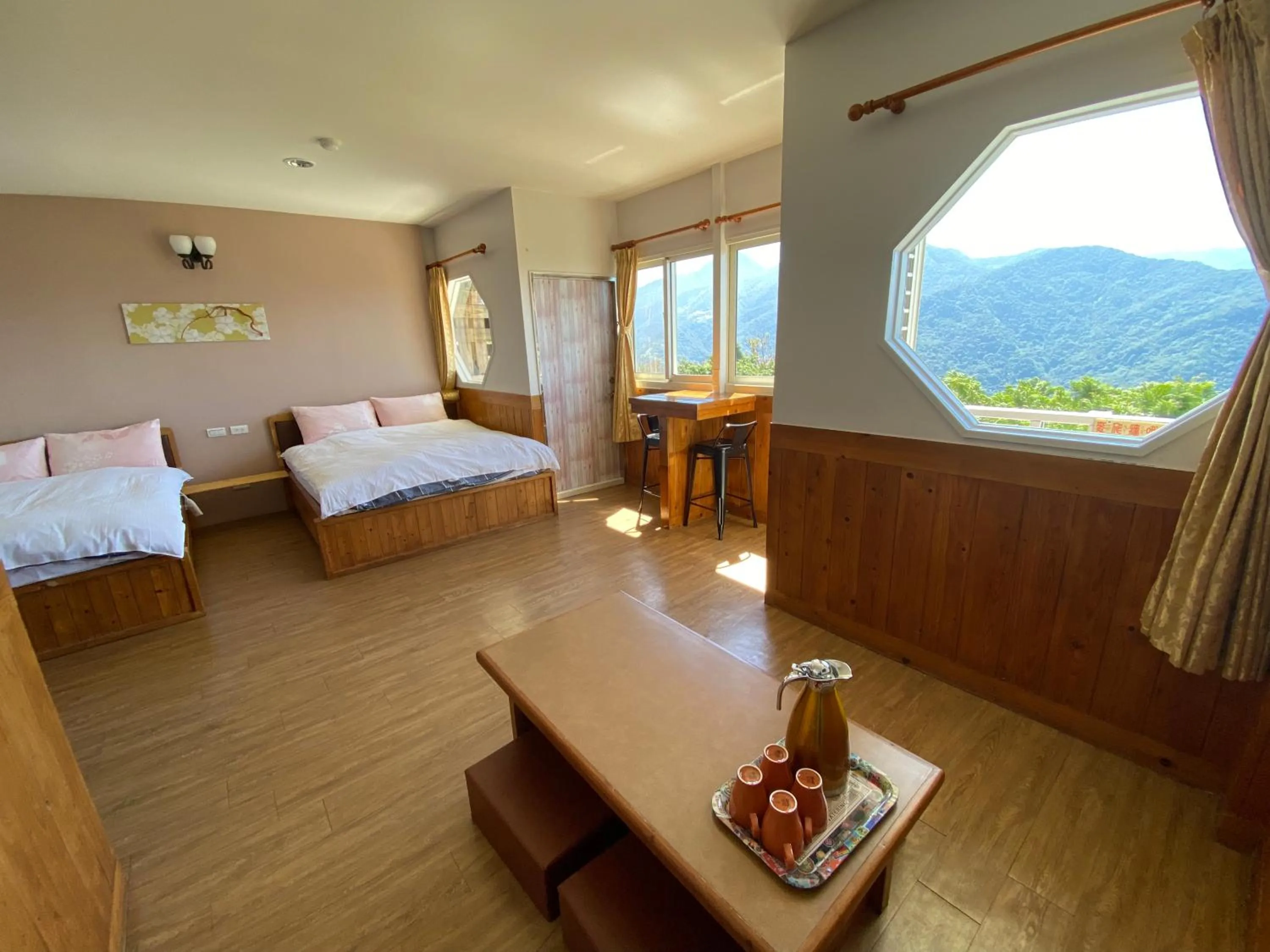 Bed in Shan Shui-Yuan Vege Guest House