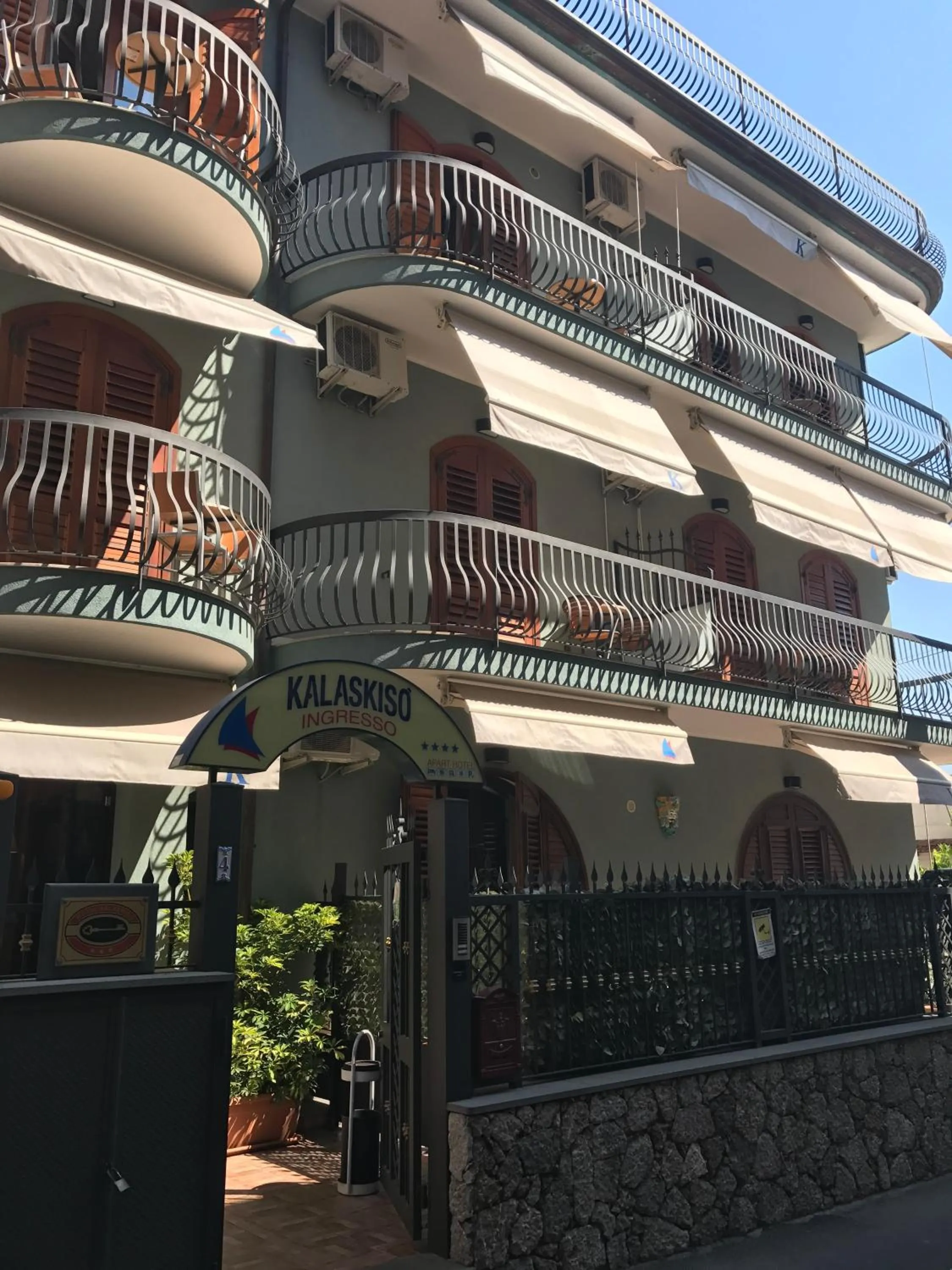 Property building in Kalaskiso'