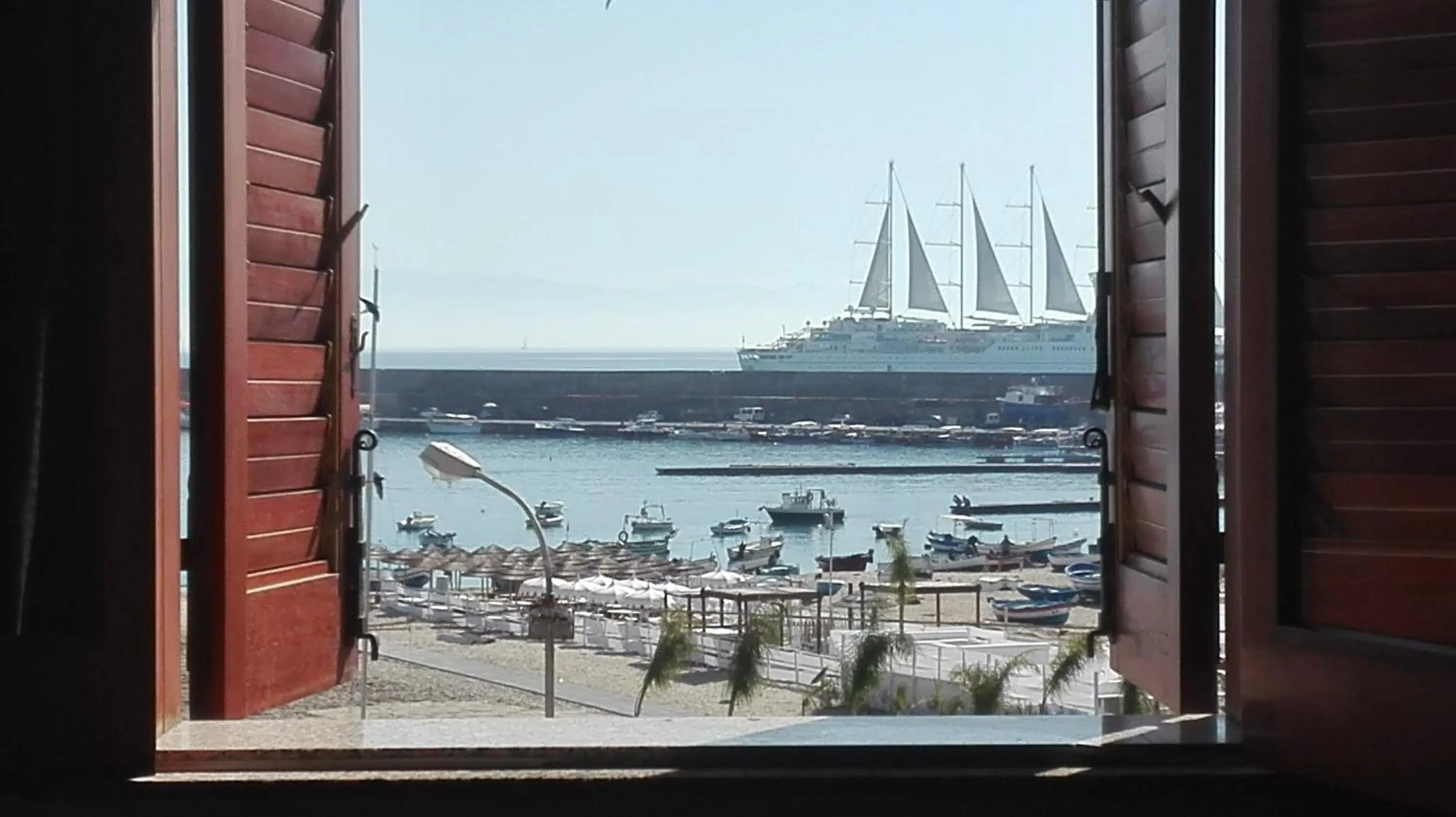 Photo of the whole room in Kalaskiso'