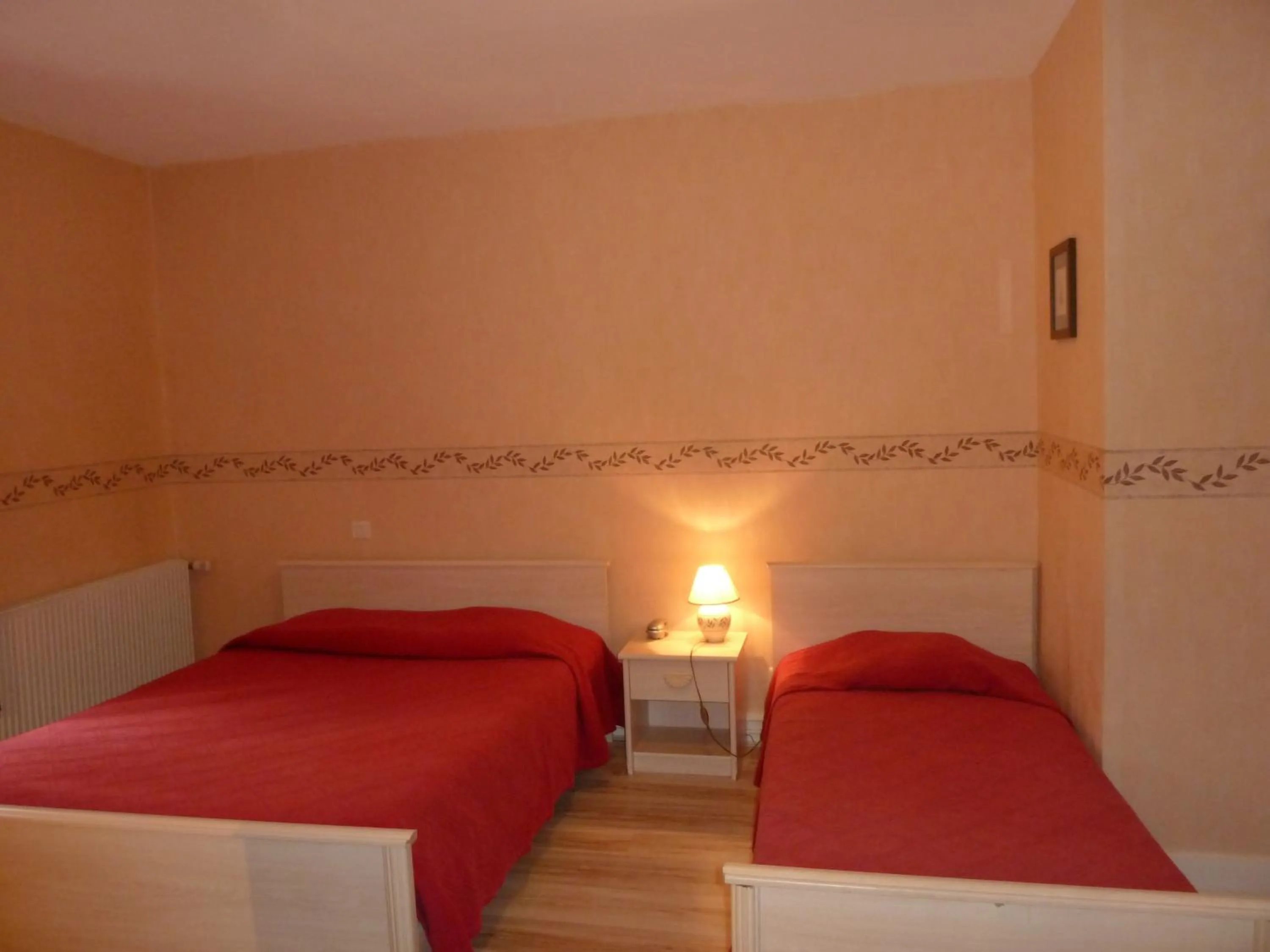 Photo of the whole room in Hotel Le Beauregard