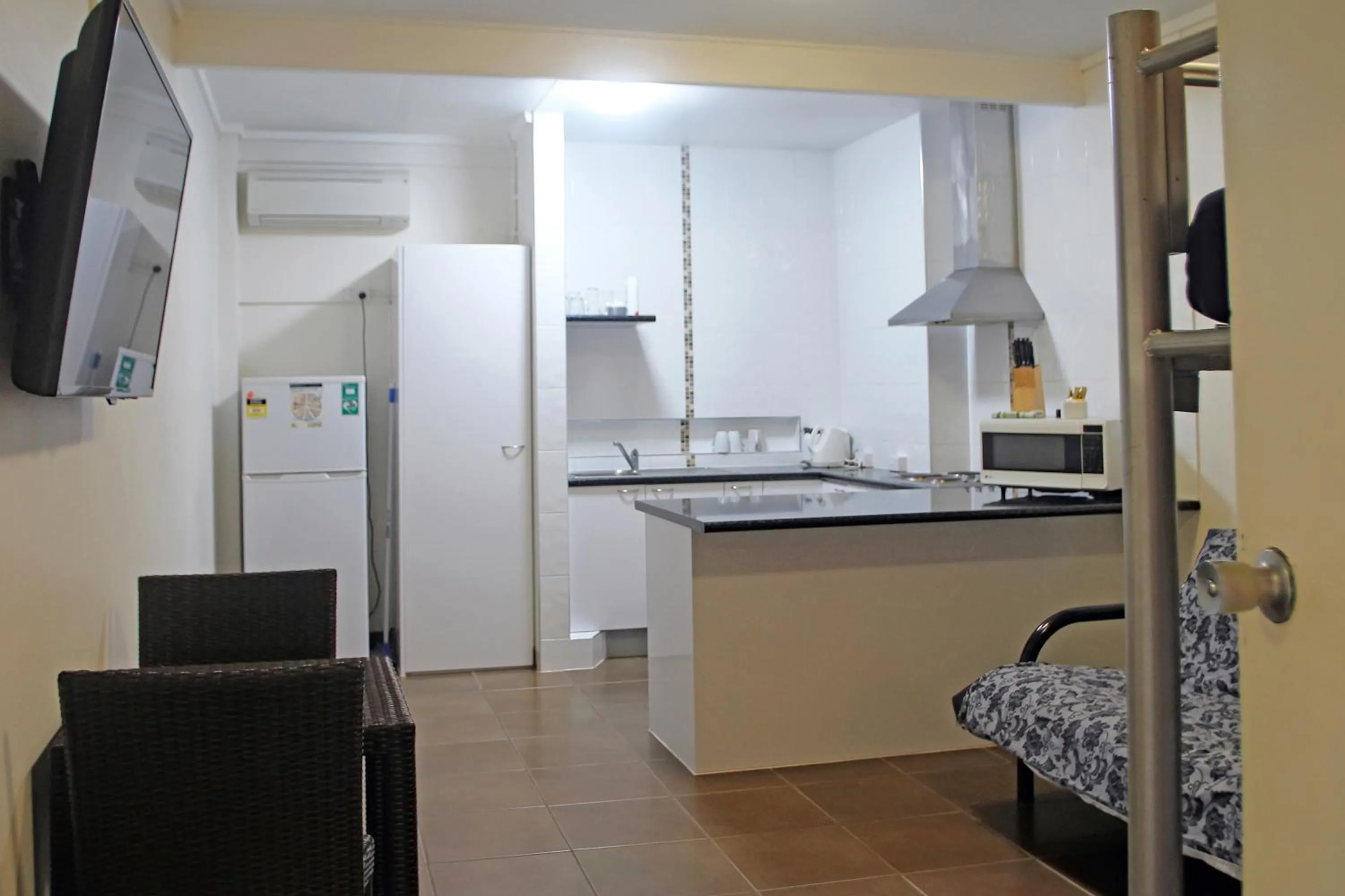 Coffee/tea facilities in The Stuart Hotel-Motel