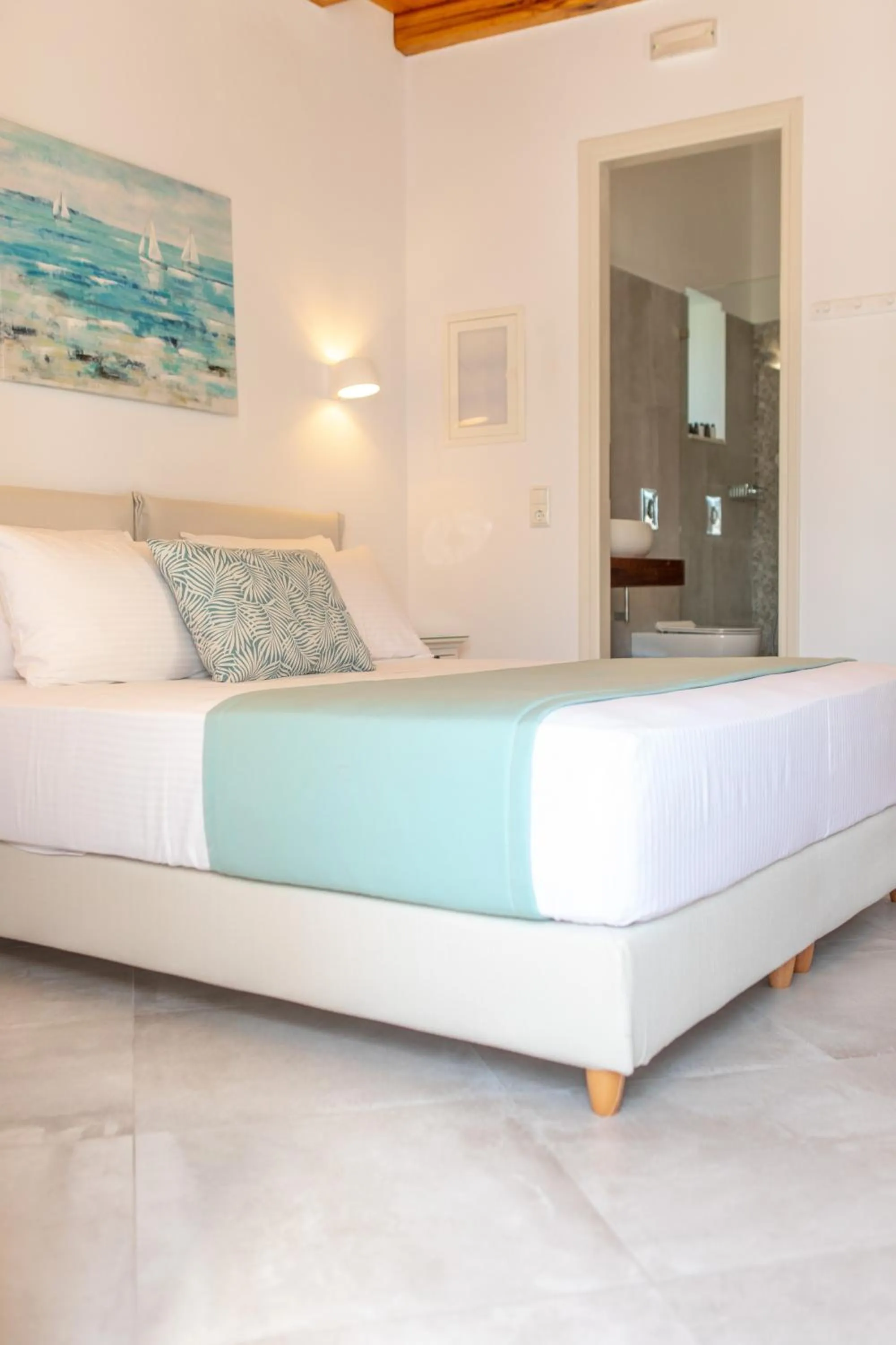 Bedroom, Bed in Castle Mansions