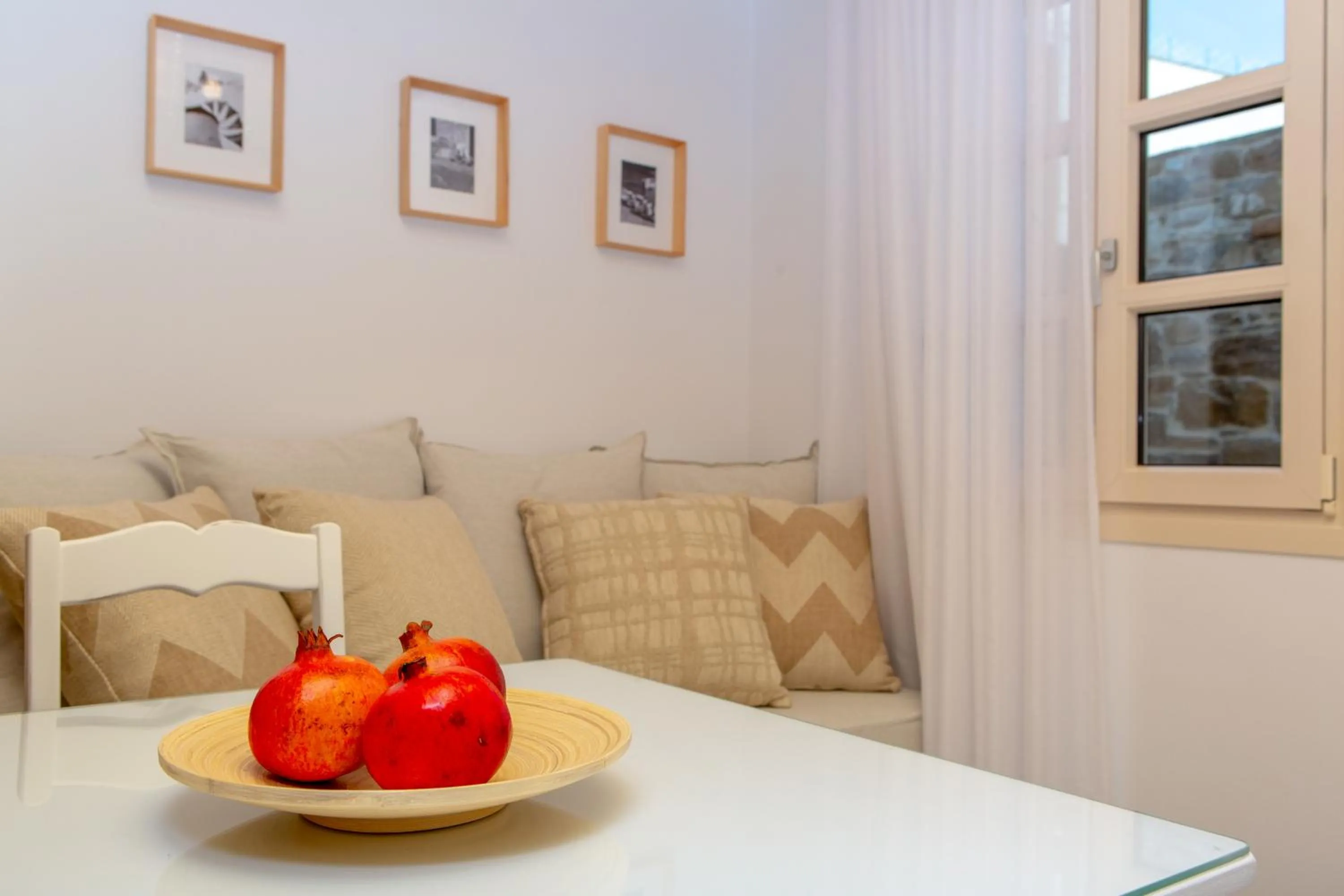 Seating area in Castle Mansions