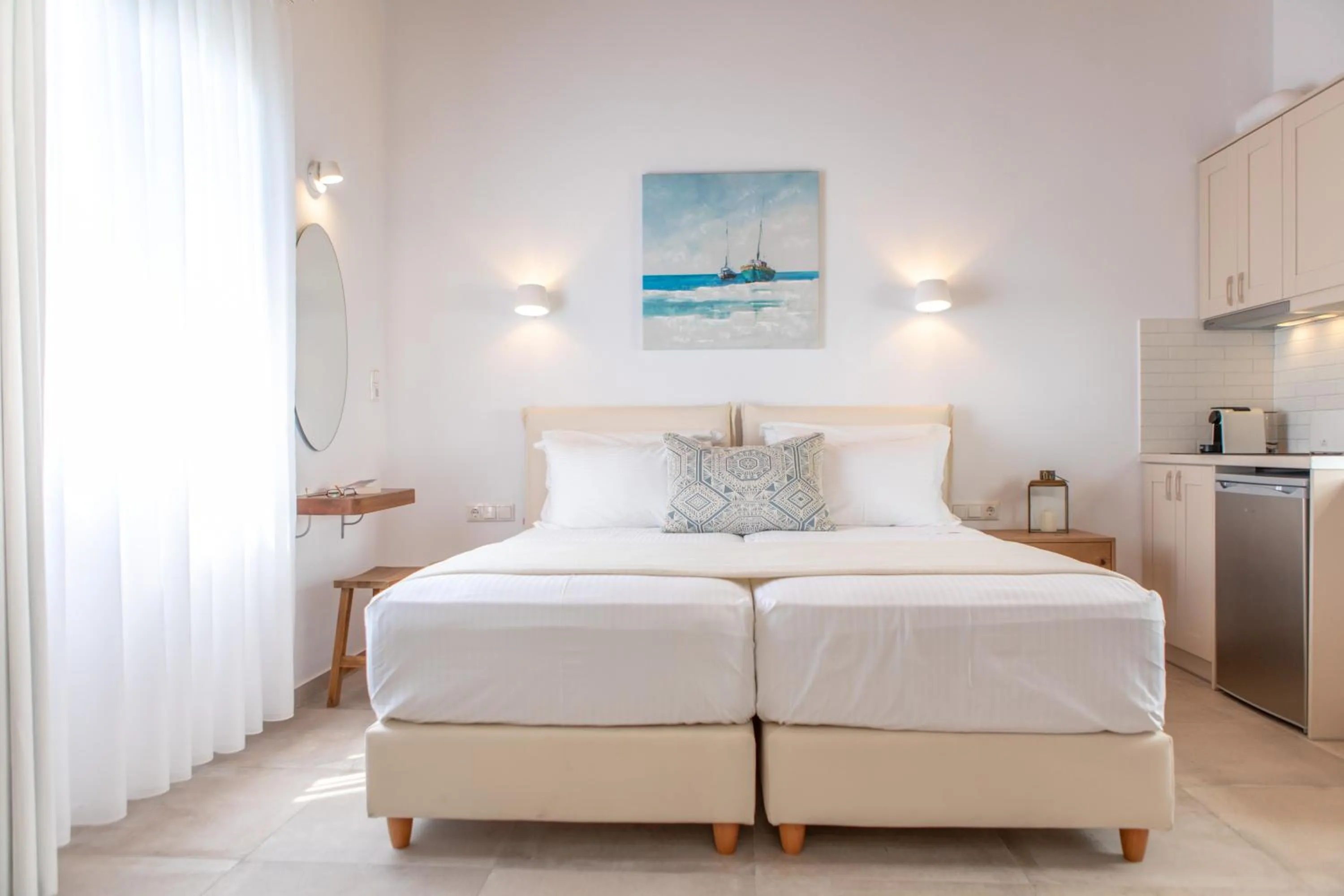 Photo of the whole room, Bed in Castle Mansions