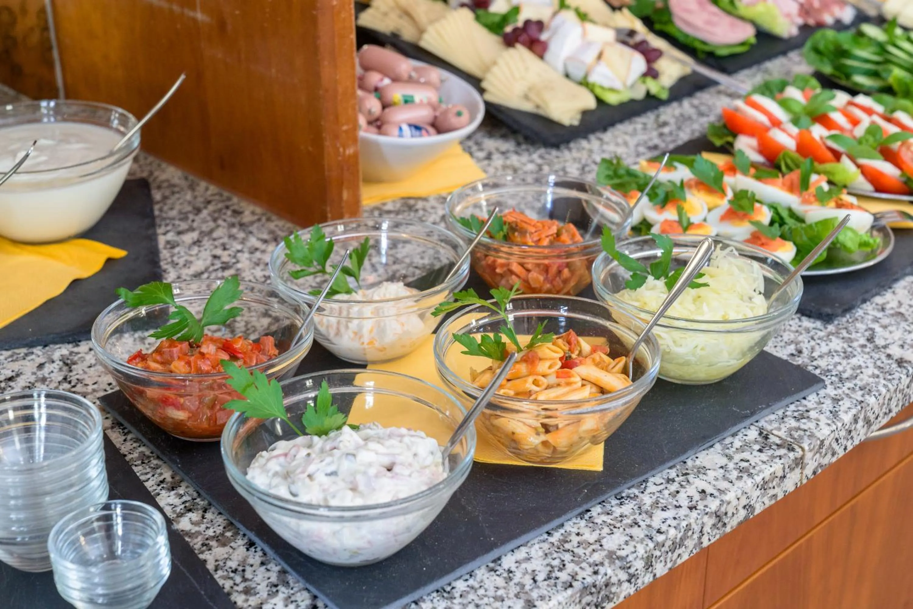 Food in Sax Imperial