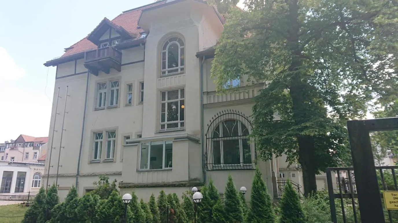 Property building in Sax Imperial