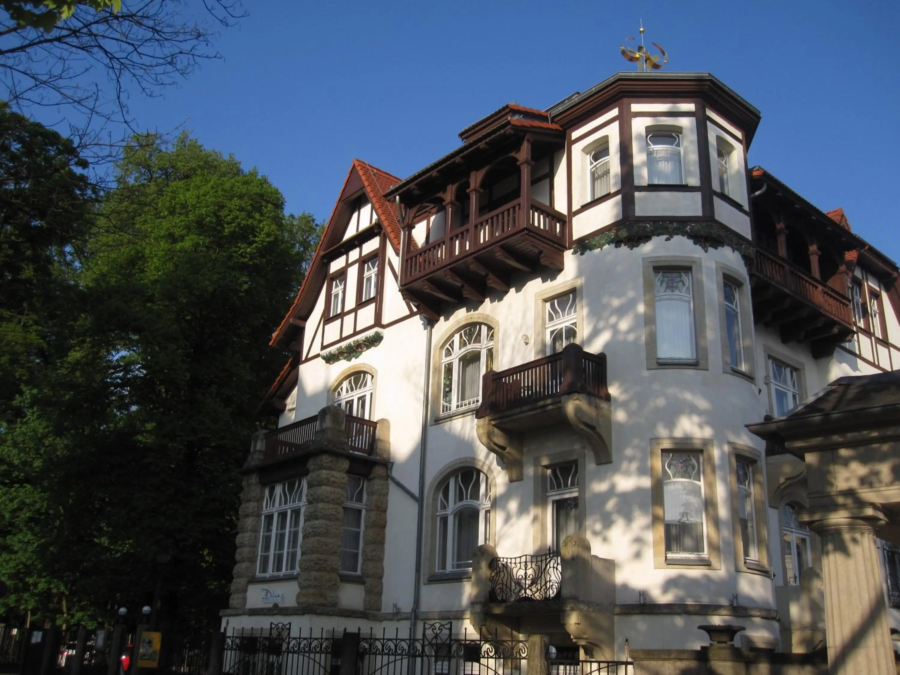 Property building in Sax Imperial