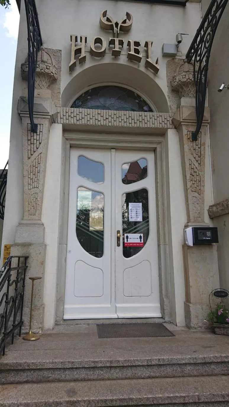 Facade/entrance in Sax Imperial