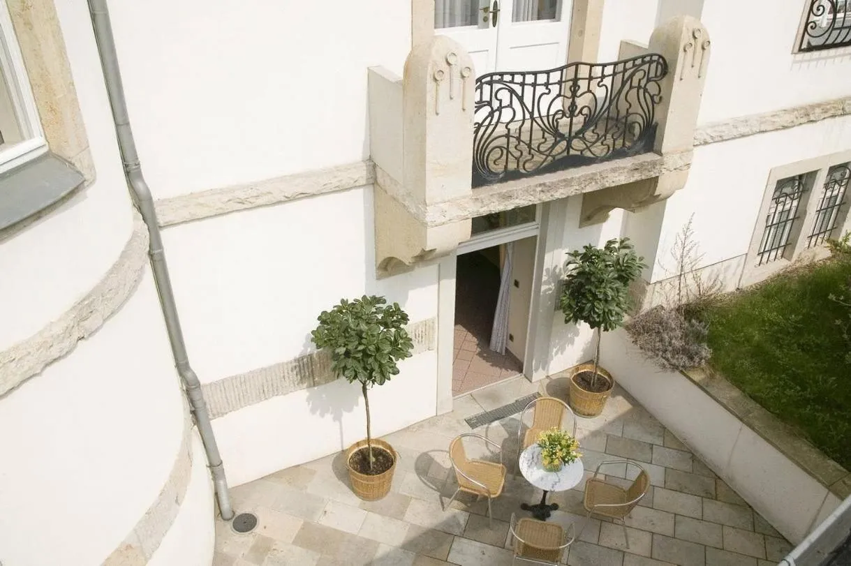 Patio in Sax Imperial