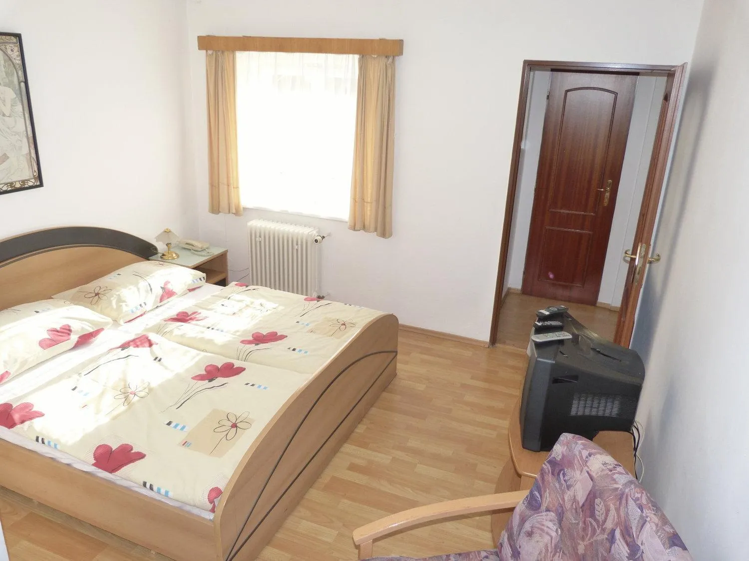 Bed in Dexter