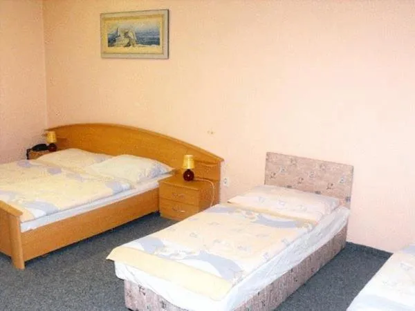 Bed in Dexter