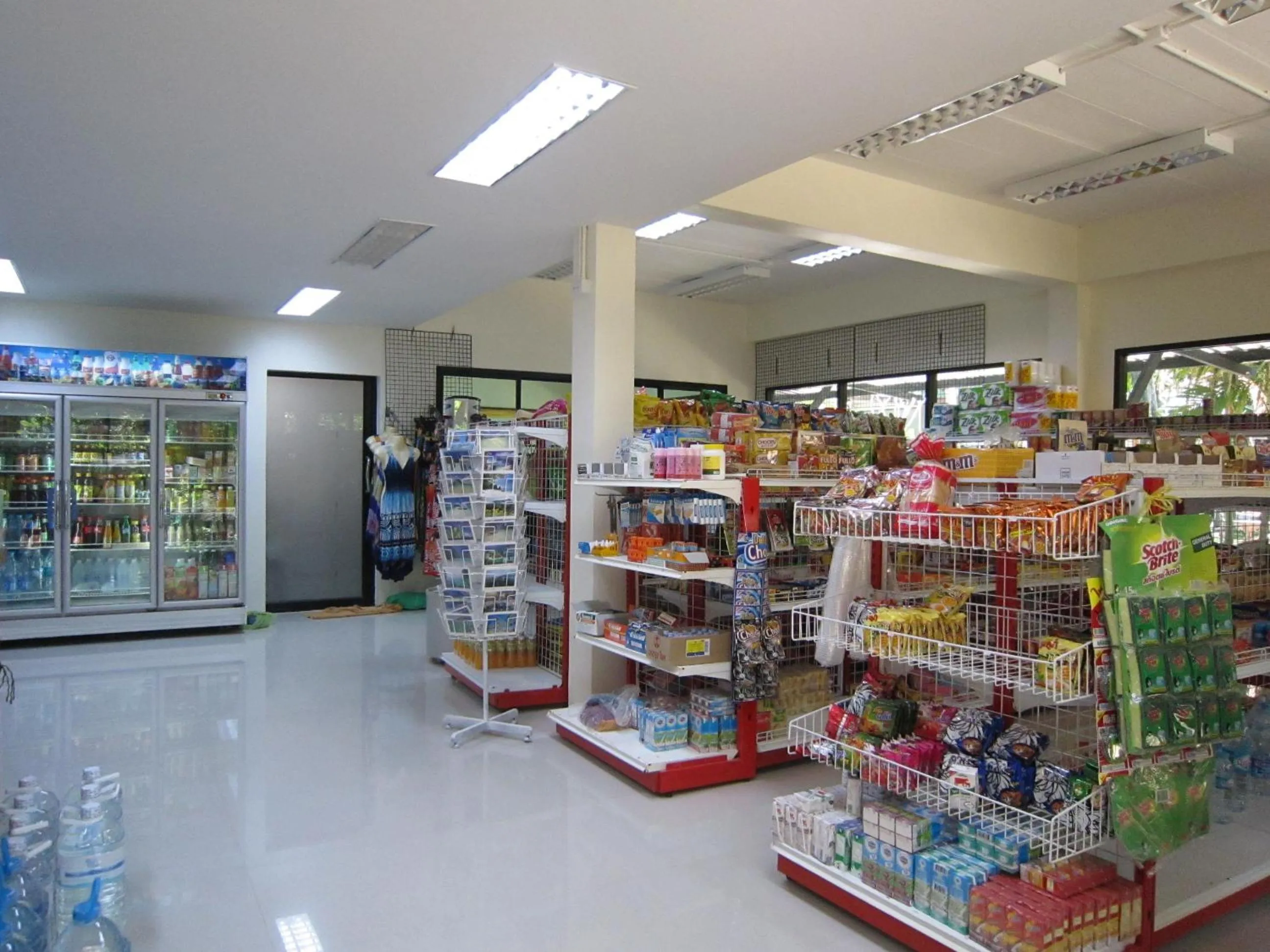 On-site shops in Dream Valley Resort, Tonsai Beach