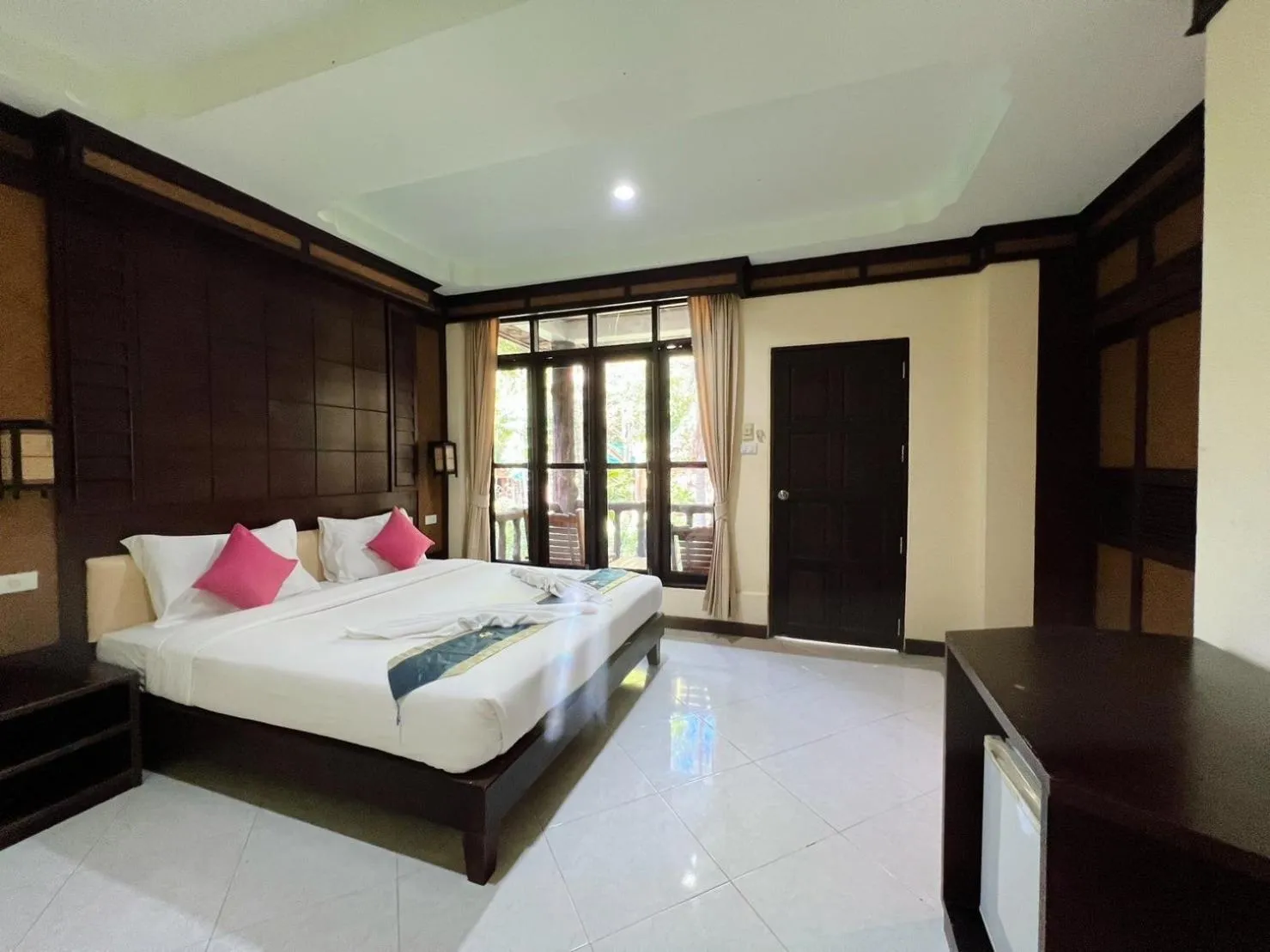 Bed in Dream Valley Resort, Tonsai Beach