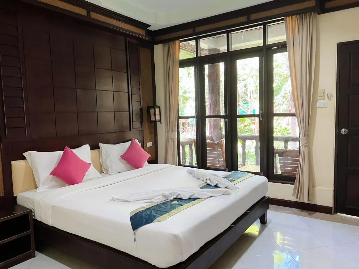 Bed in Dream Valley Resort, Tonsai Beach Bed in Dream Valley Resort, Tonsai Beach