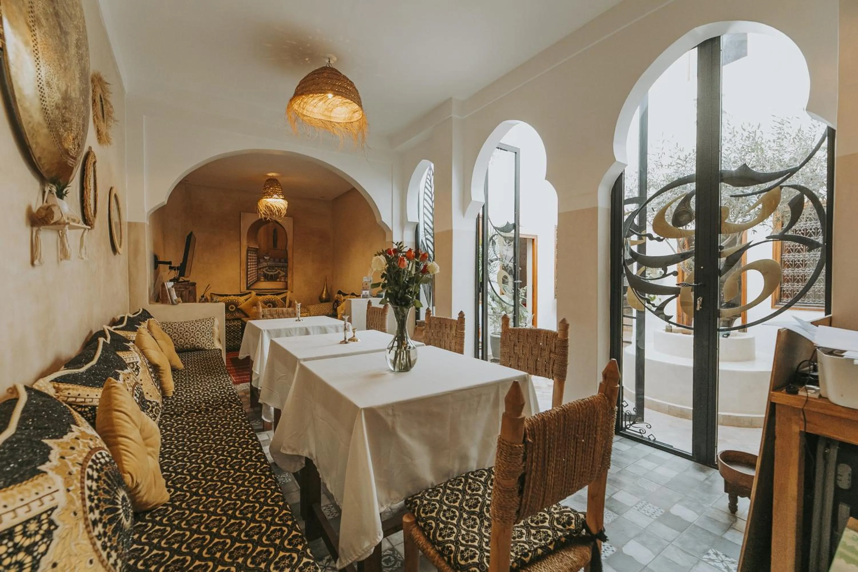 Restaurant/places to eat in Riad Dar Coram