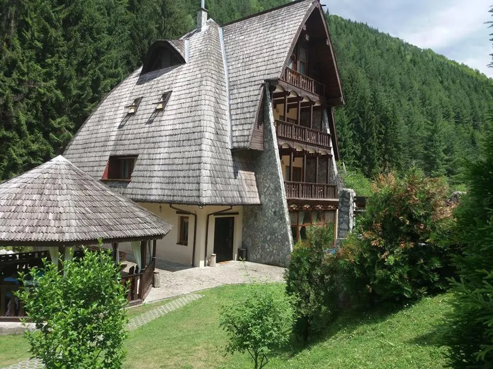 Property building in Vila Ursul