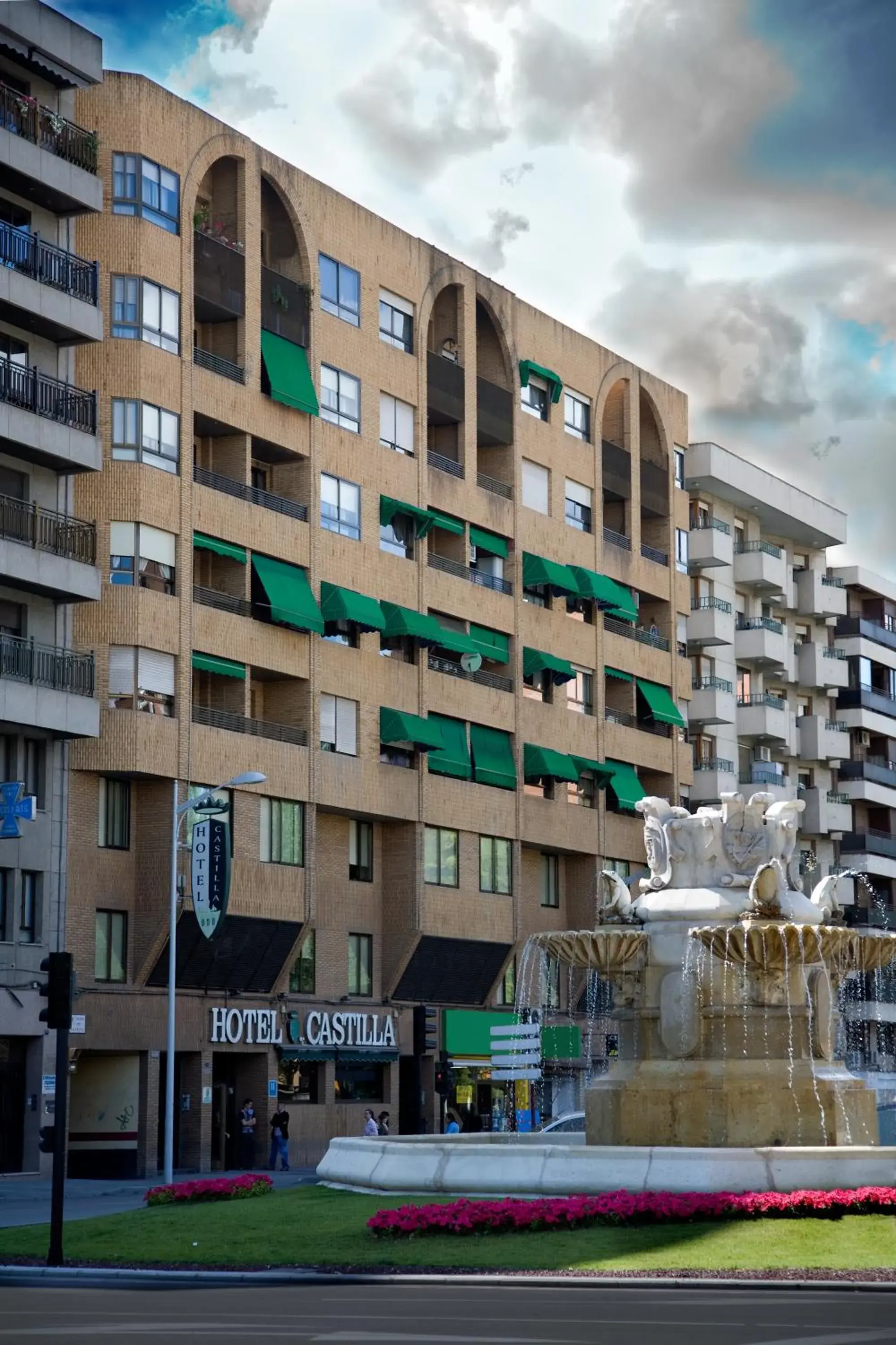 Property building in Hotel Castilla Property building in Hotel Castilla