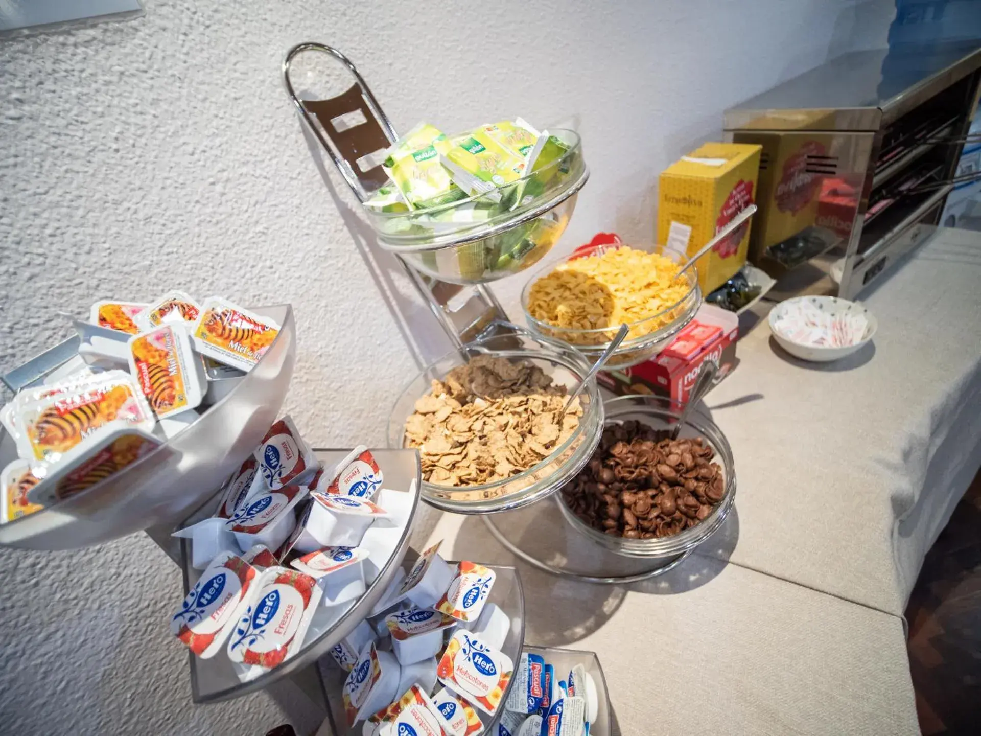 Lounge or bar in Hotel Castilla Lounge or bar in Hotel Castilla