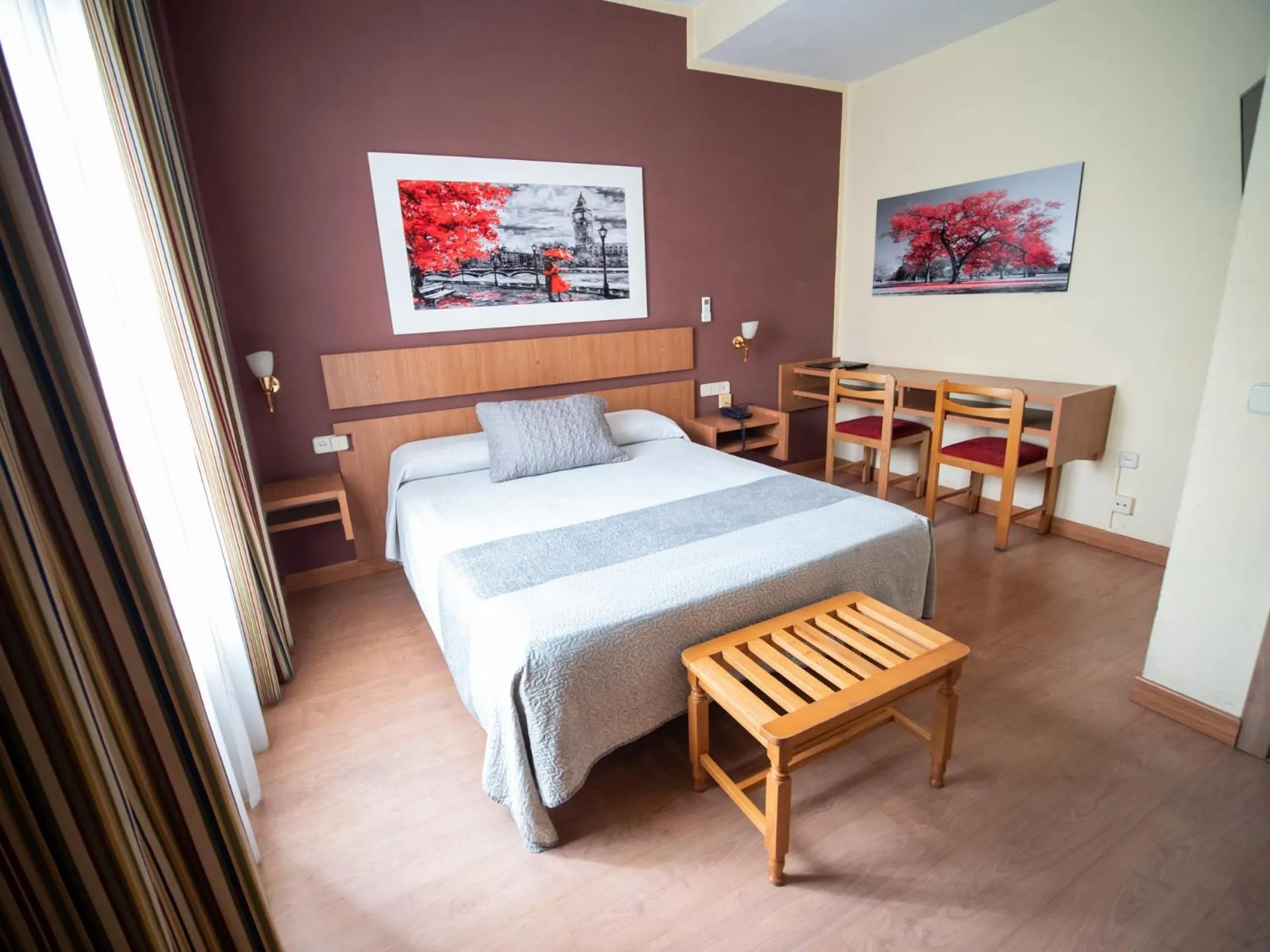 Photo of the whole room, Bed in Hotel Castilla