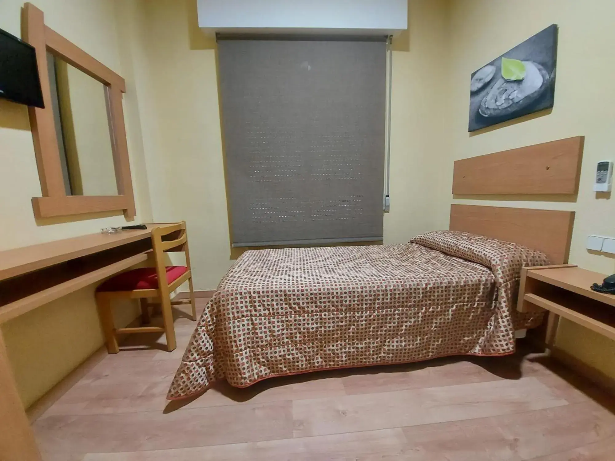 Bed in Hotel Castilla Bed in Hotel Castilla