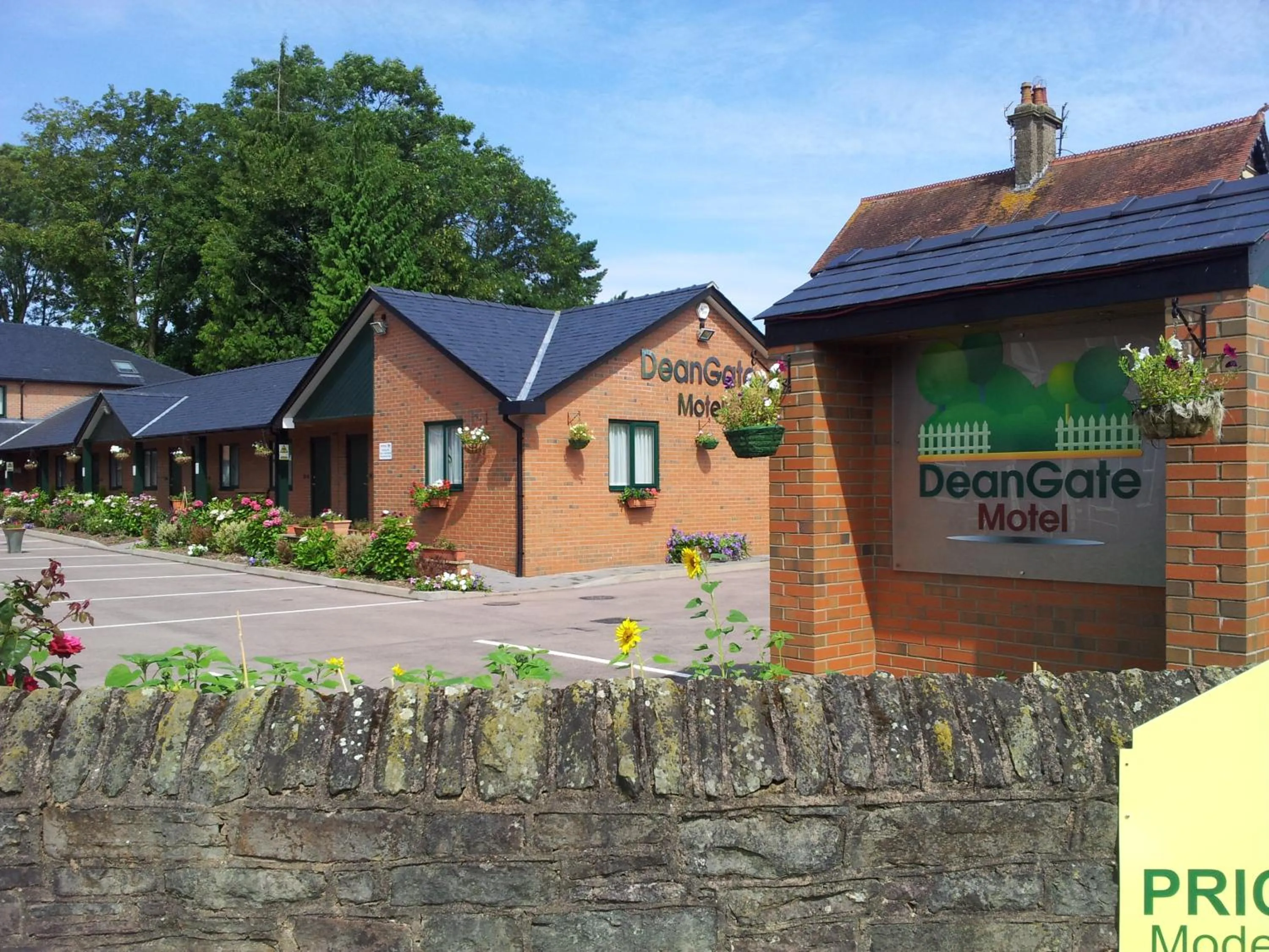 Property building in Deangate Motel