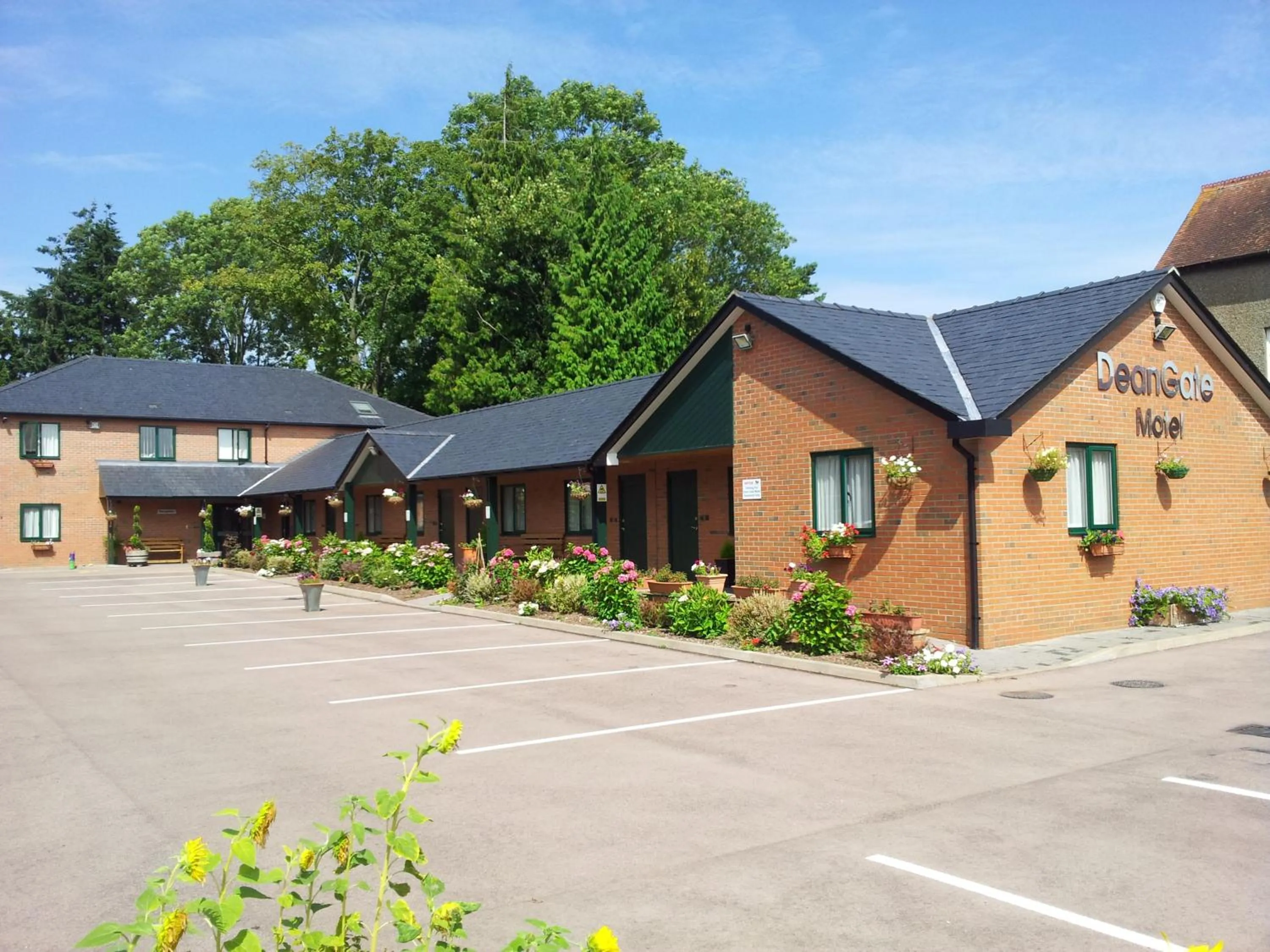 Property building in Deangate Motel