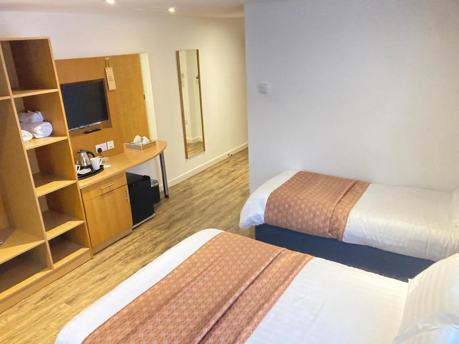 Bed in Deangate Motel