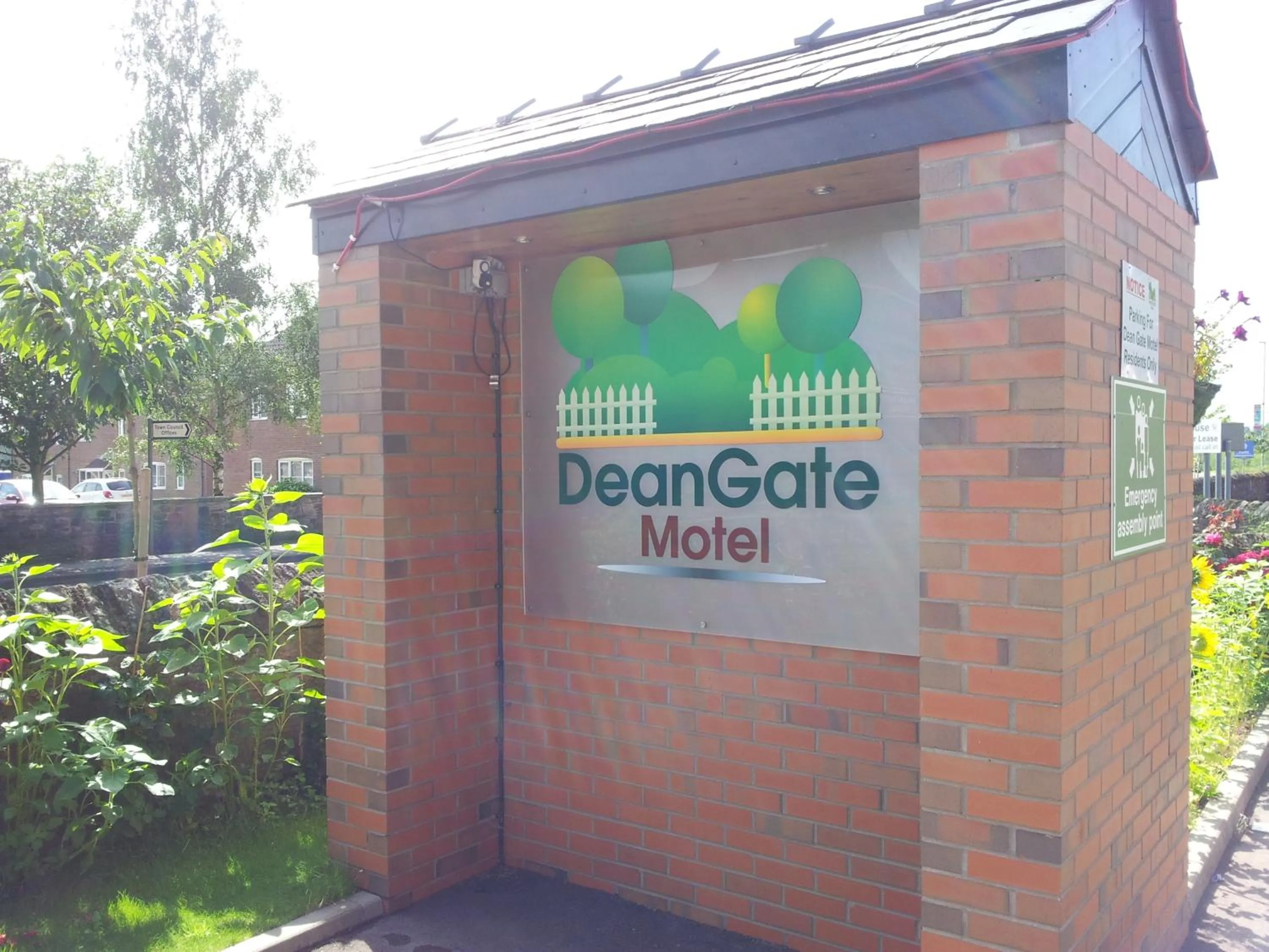 Day in Deangate Motel