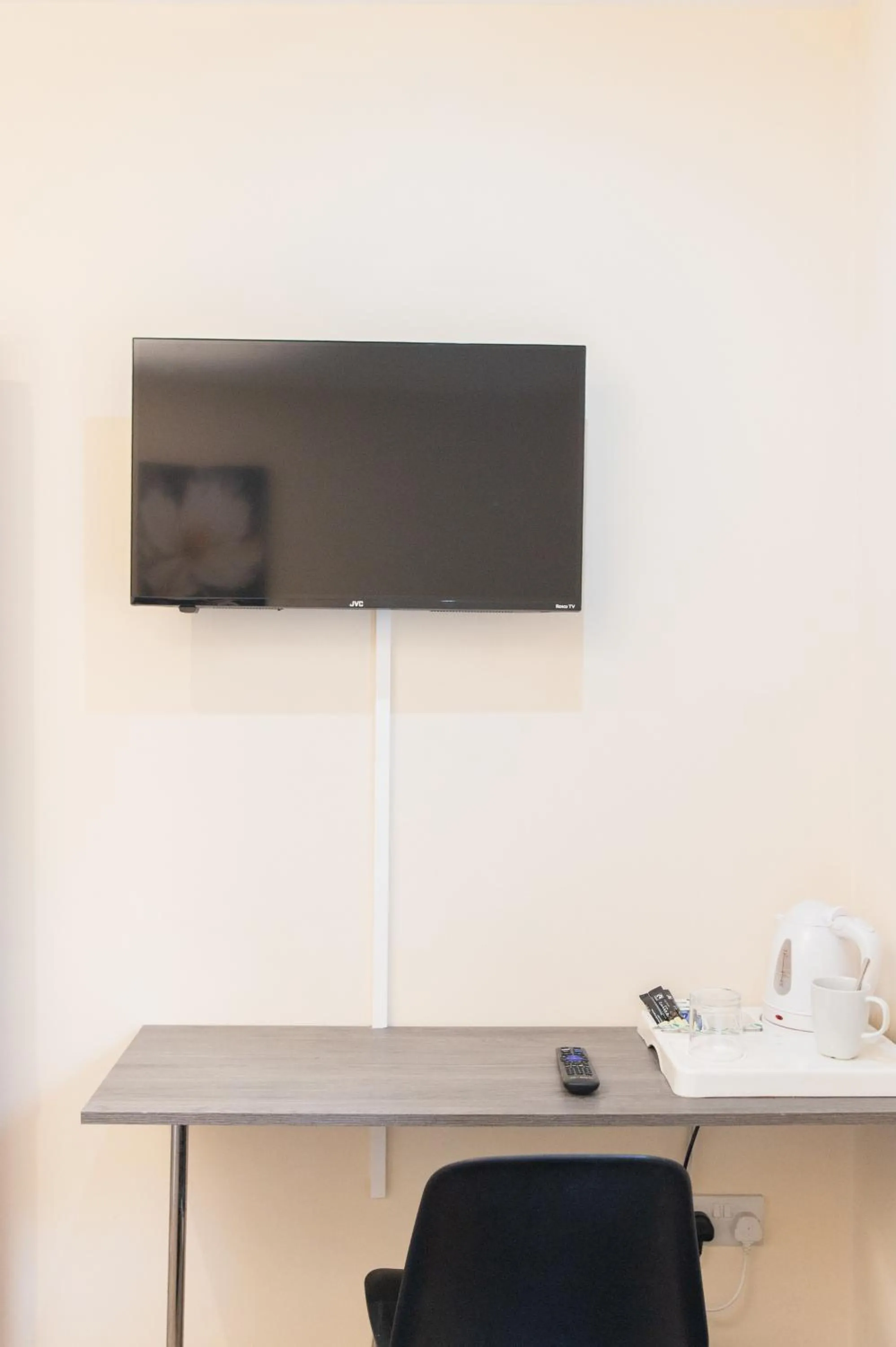 TV and multimedia in Deangate Motel