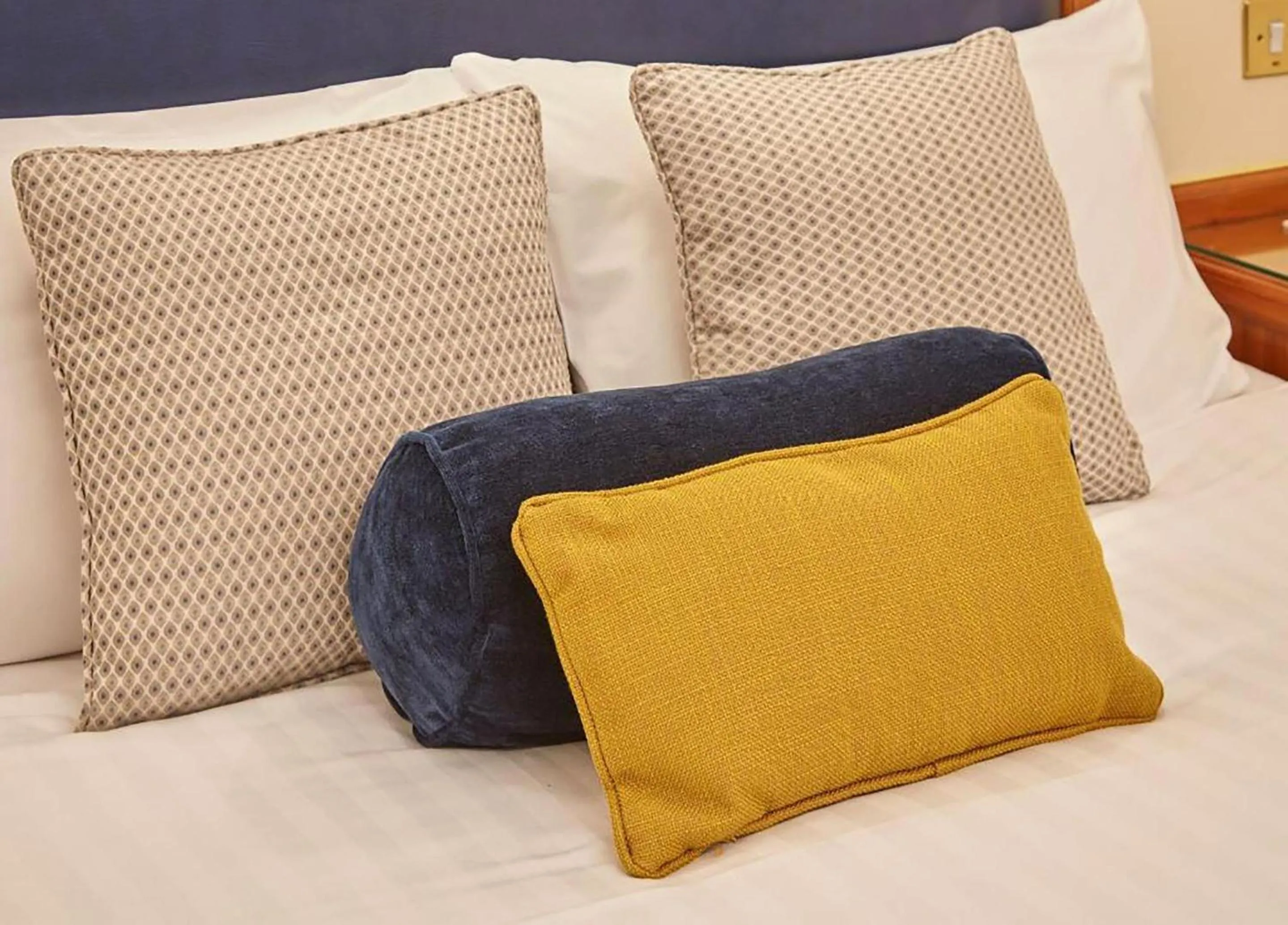 Photo of the whole room, Bed in Lancaster Gate Hotel