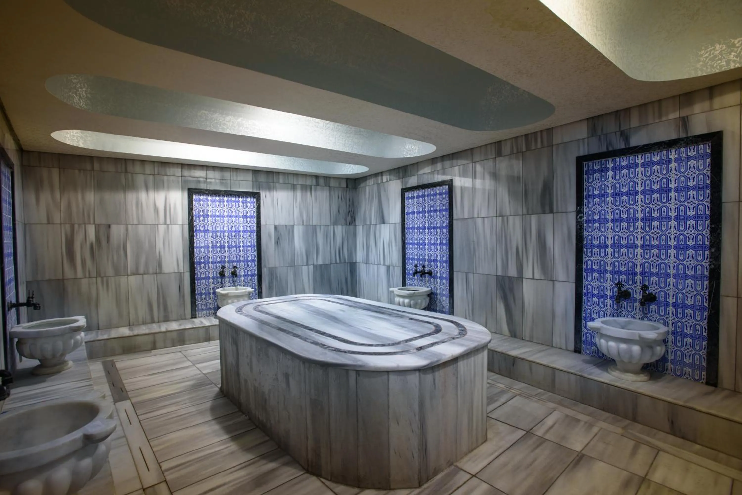 Steam room in Usta Park Hotel