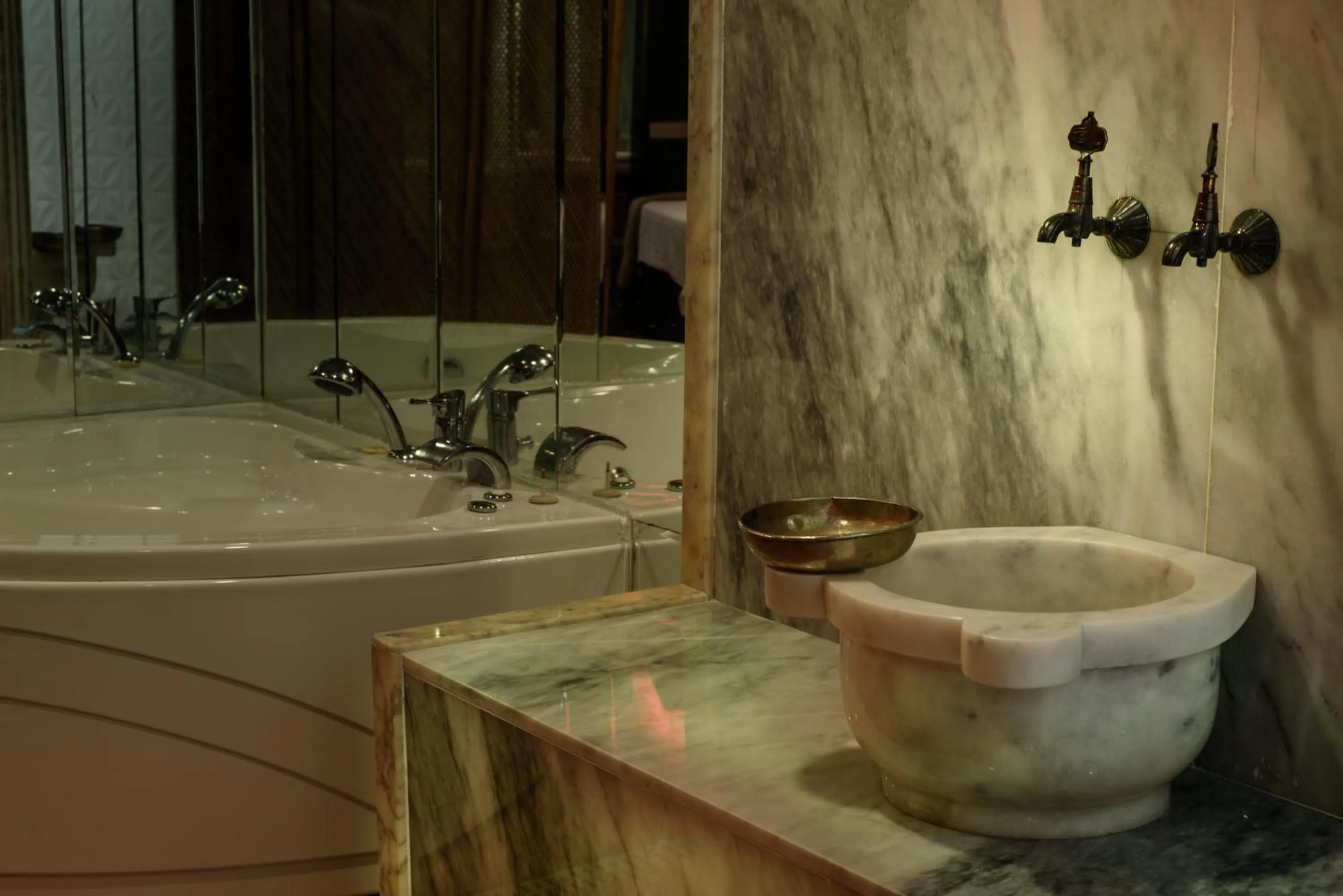 Bathroom in Usta Park Hotel